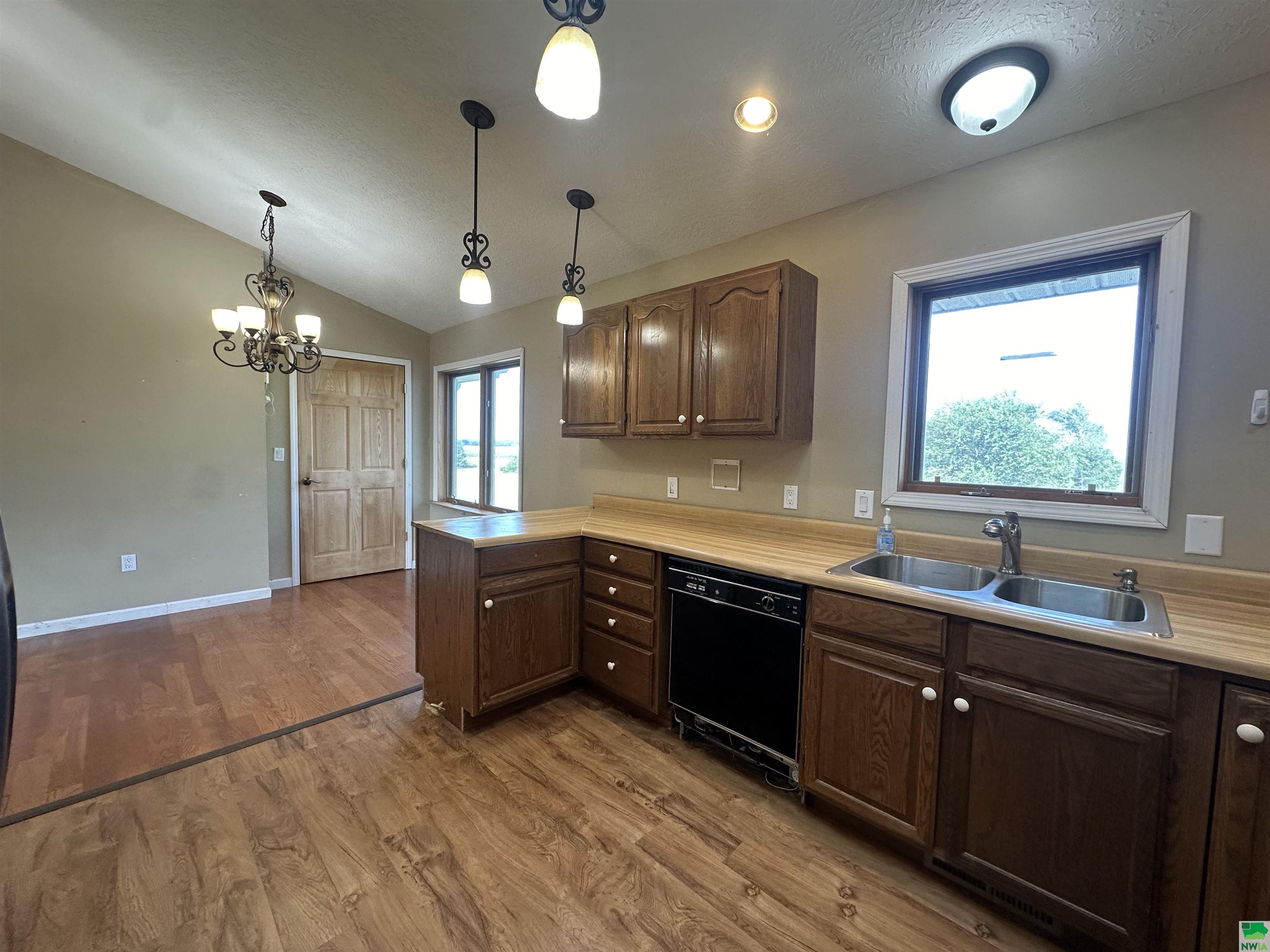 MLS #826005
