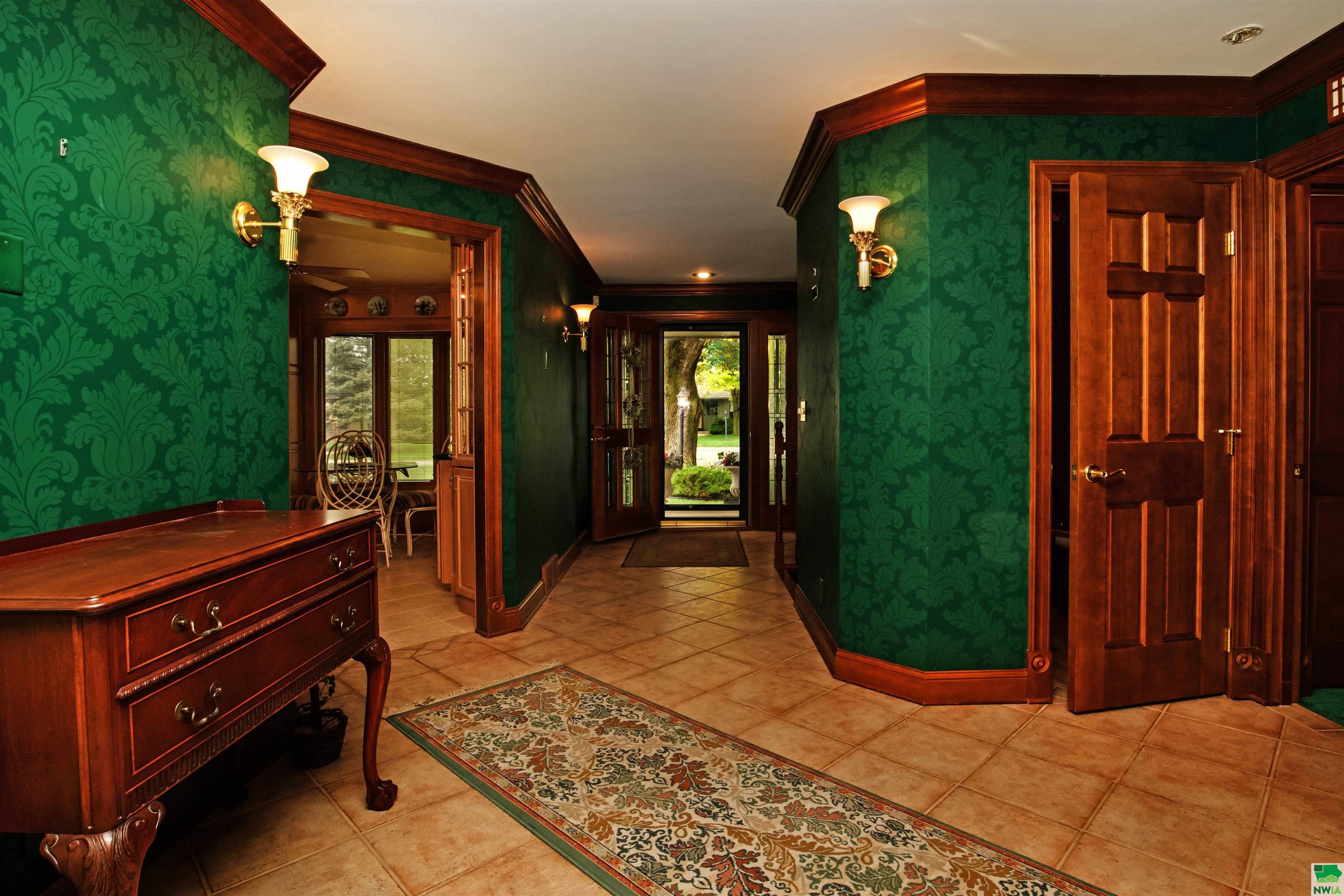 MLS #826030