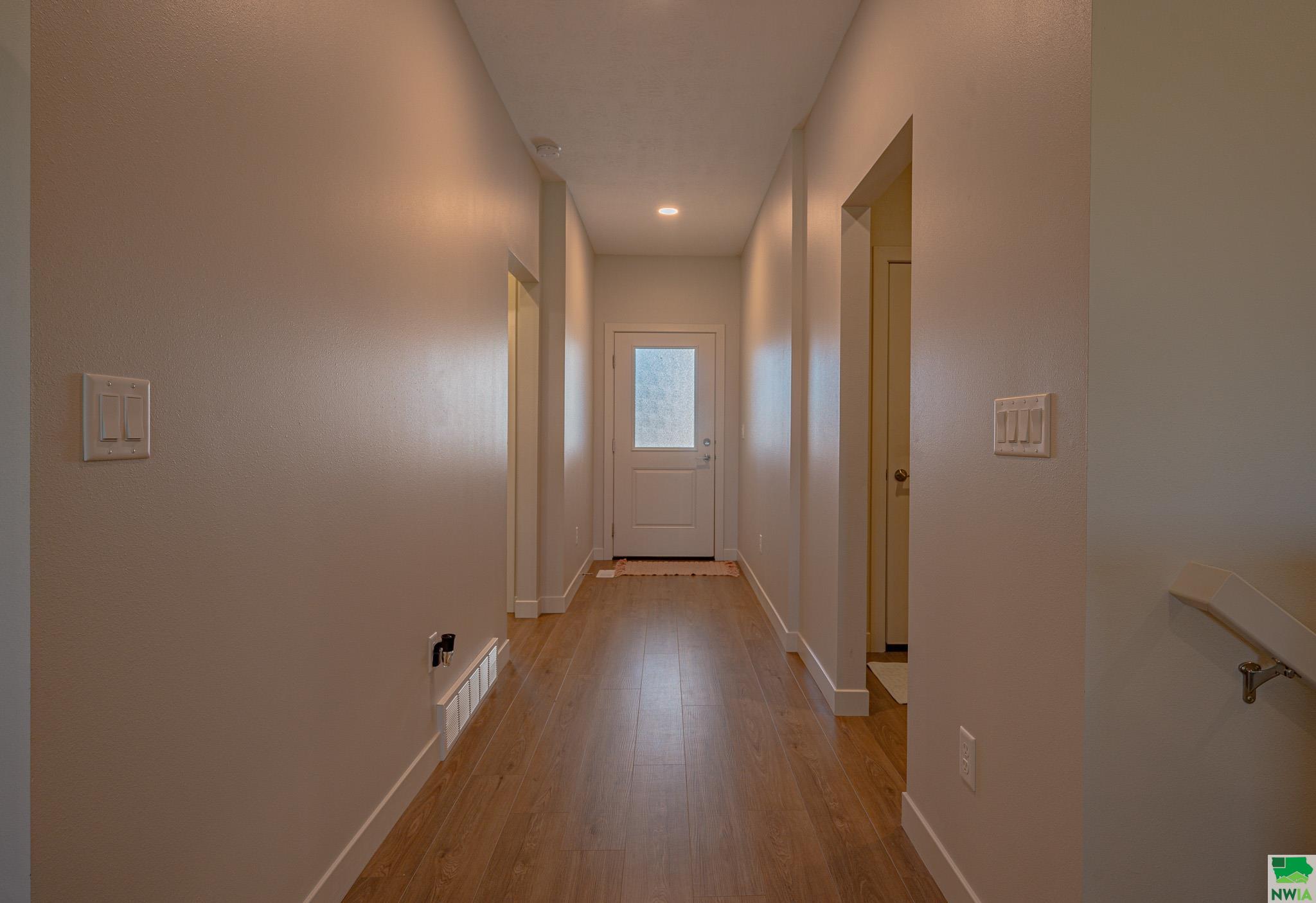 MLS #826049