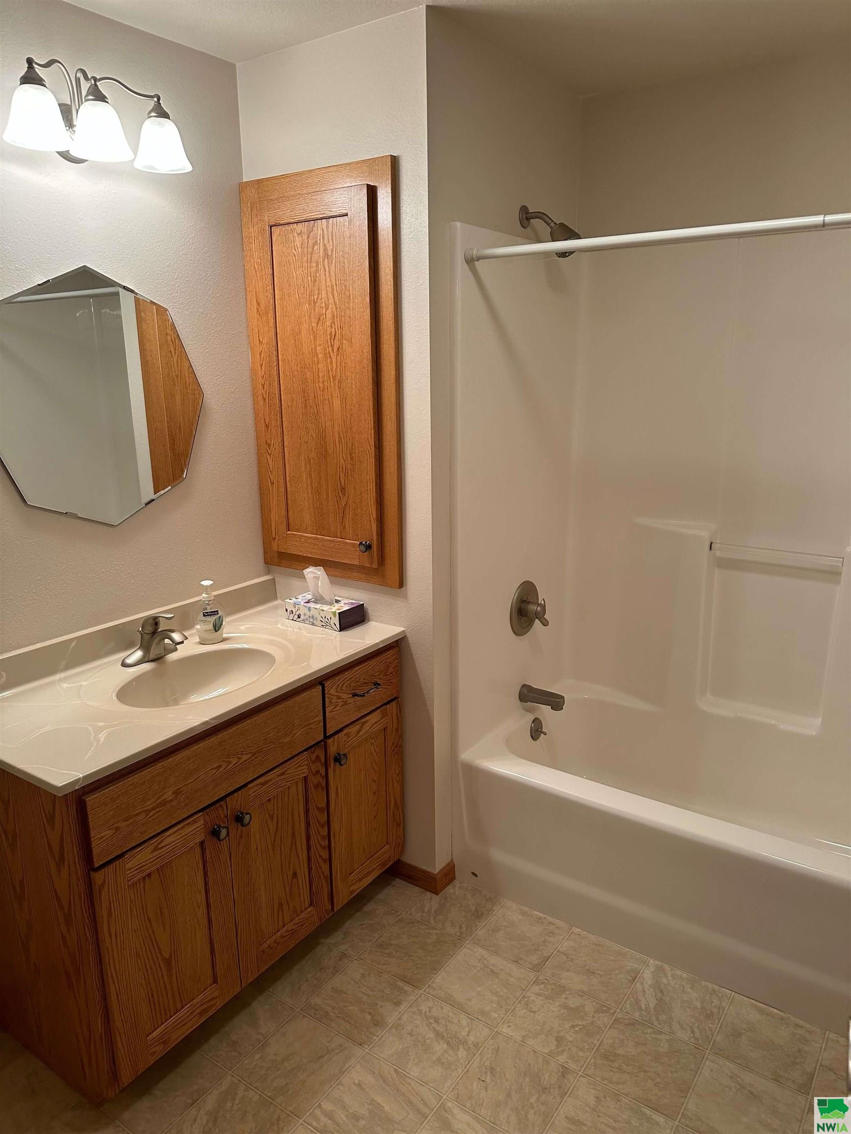 MLS #826064