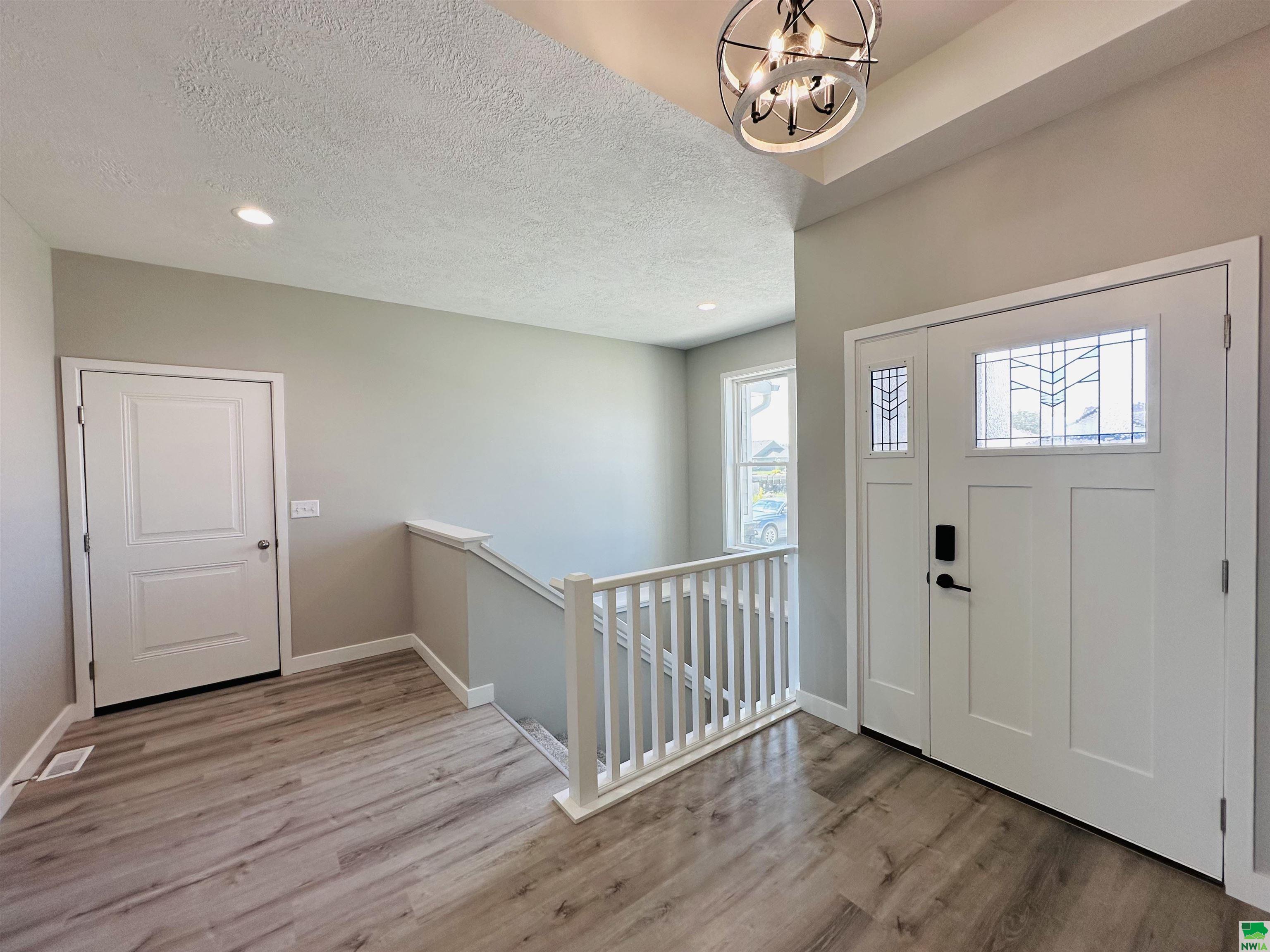 MLS #826073