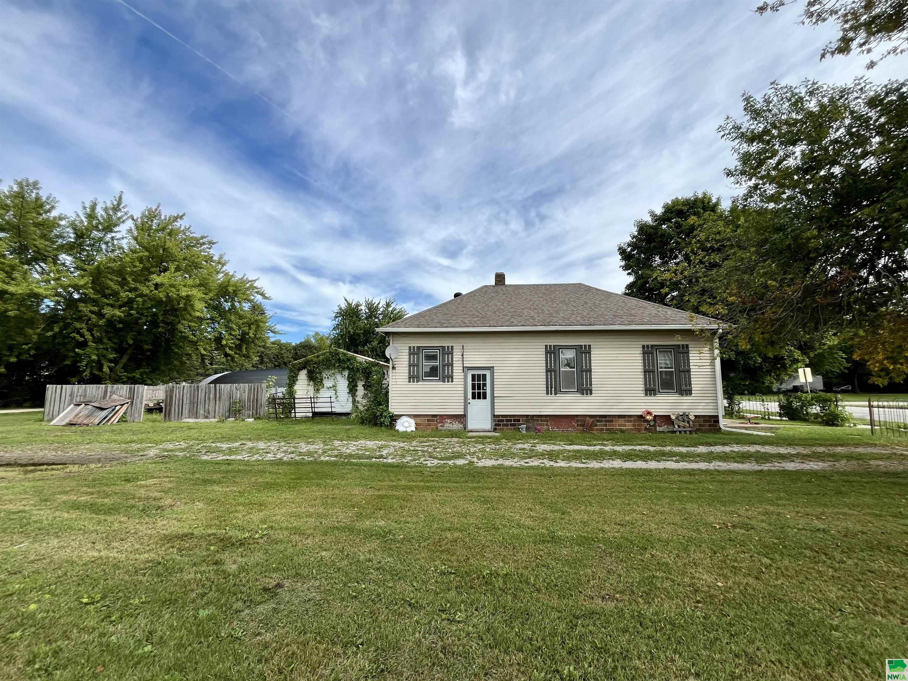 MLS #826081
