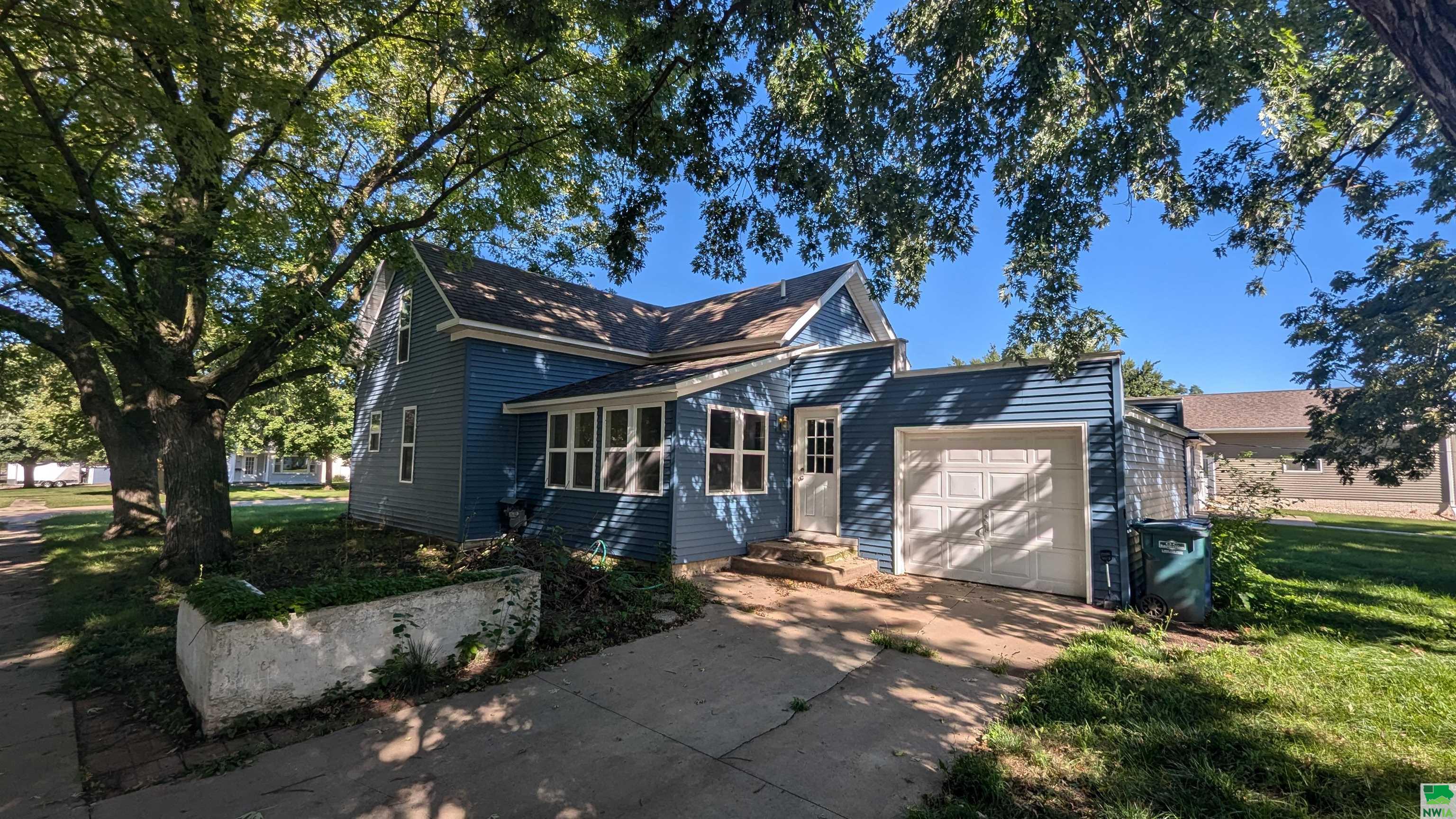 MLS #826083