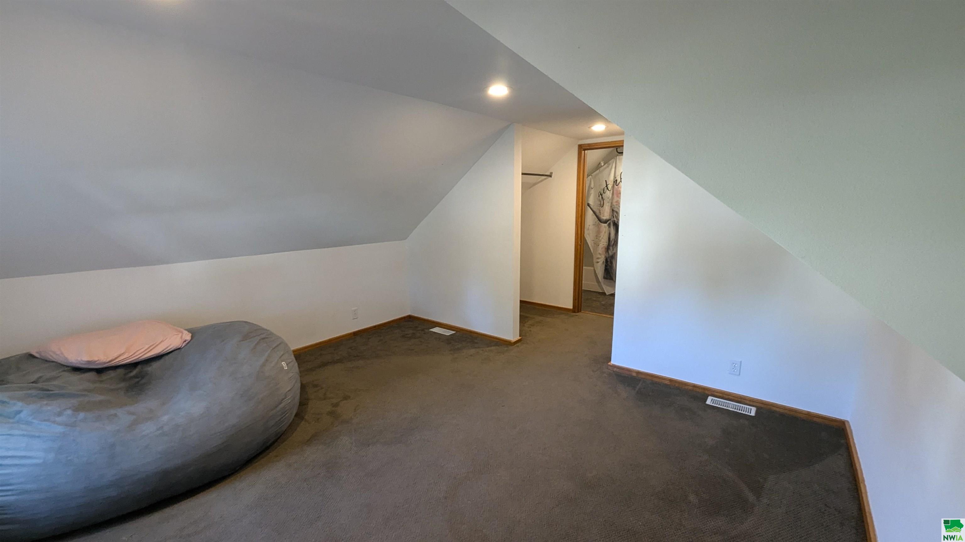 MLS #826083