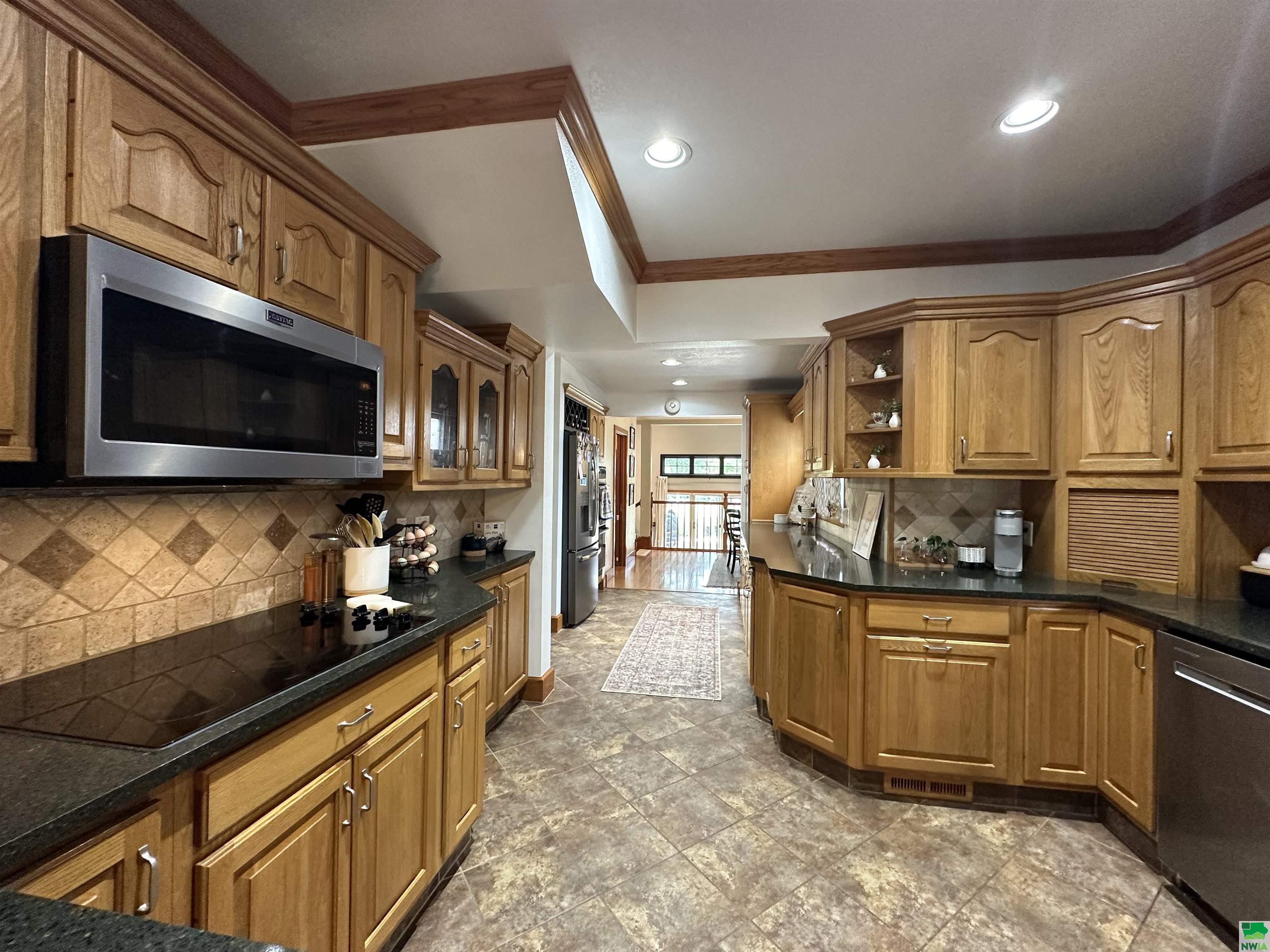 MLS #826092