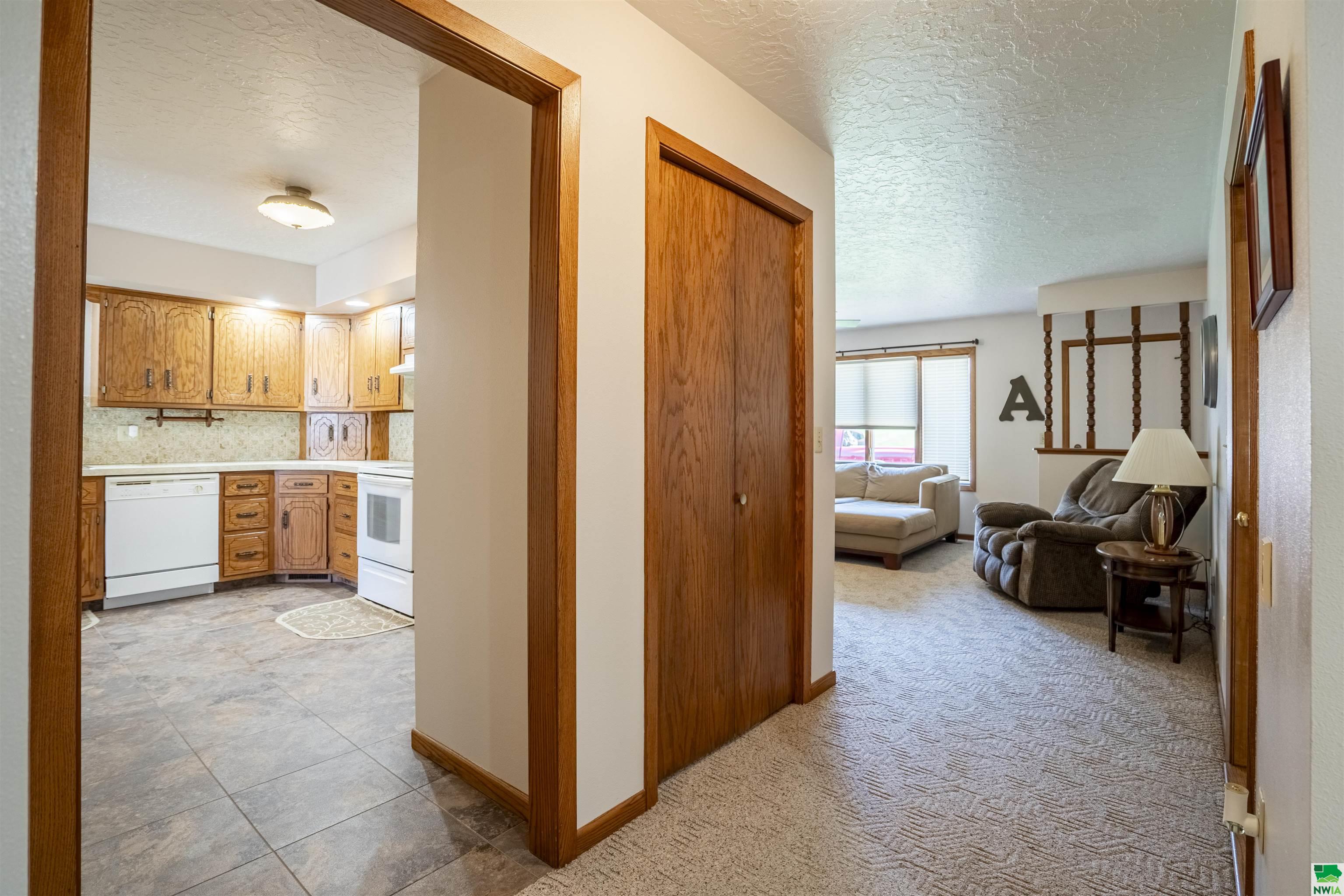 MLS #826102