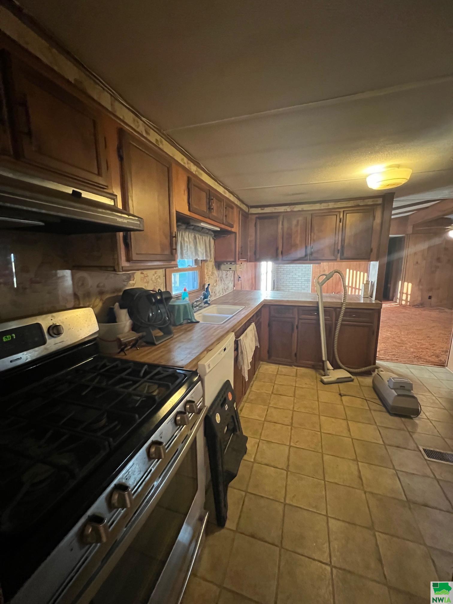 MLS #826117