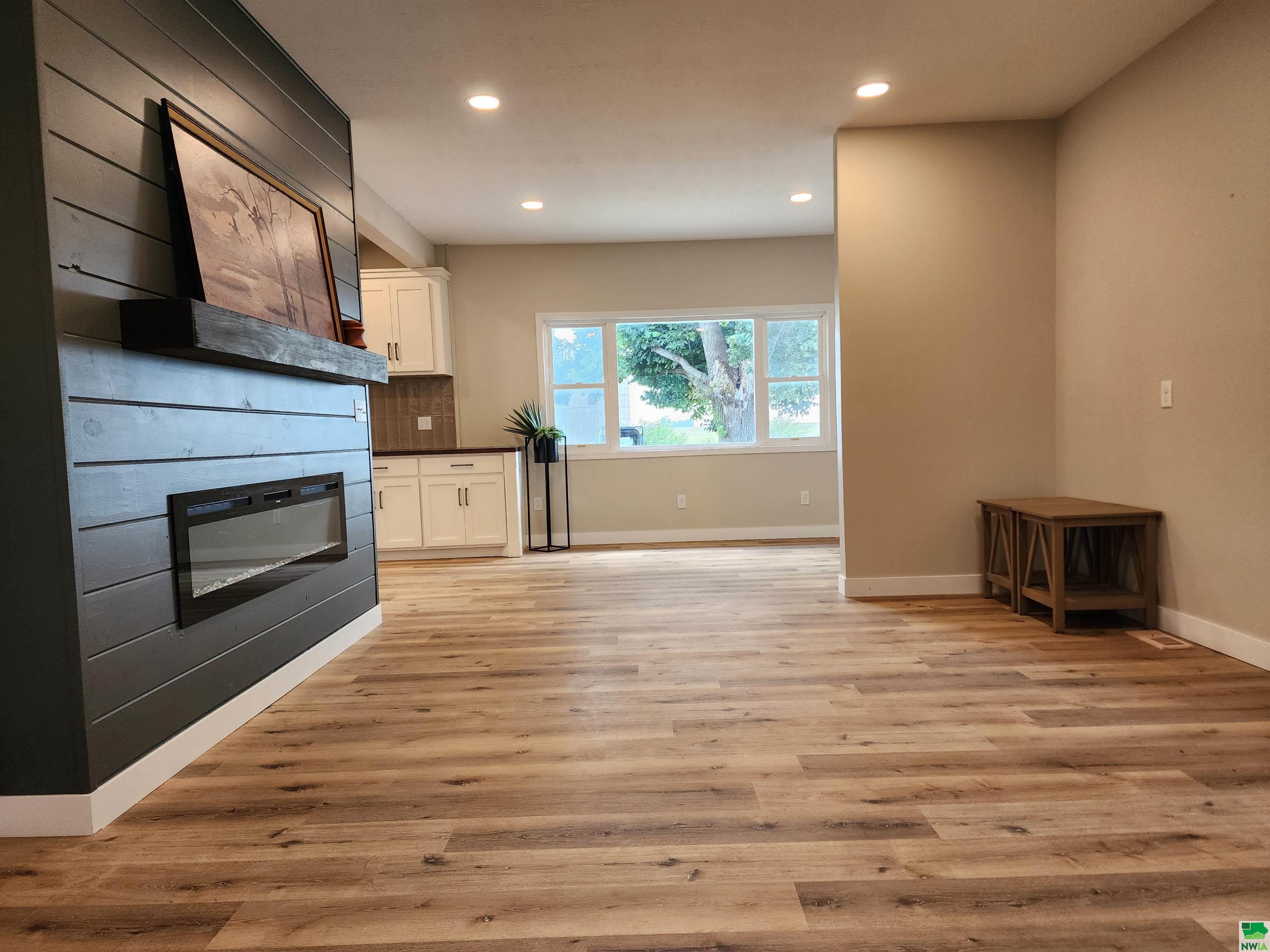 MLS #826120