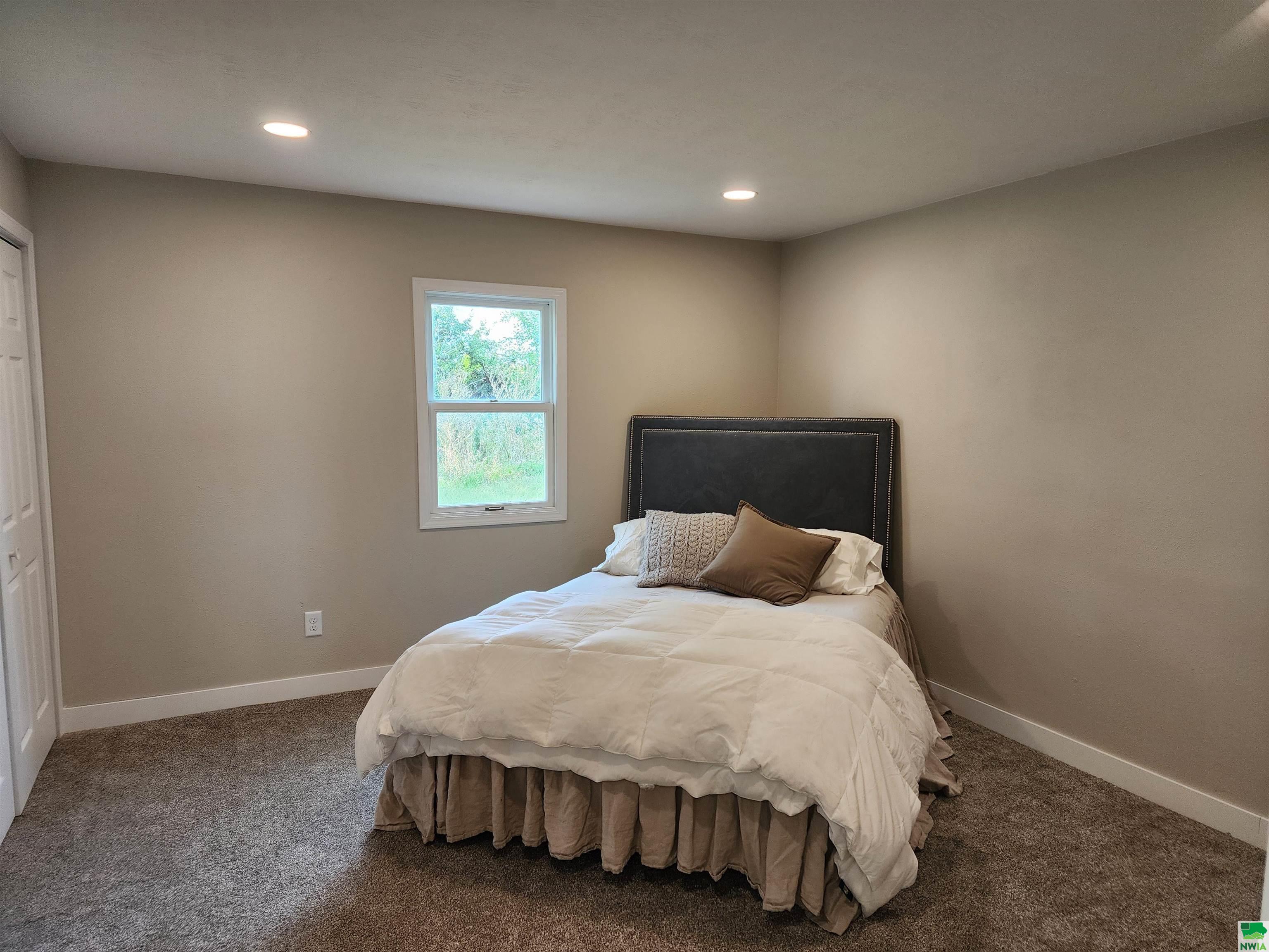 MLS #826120