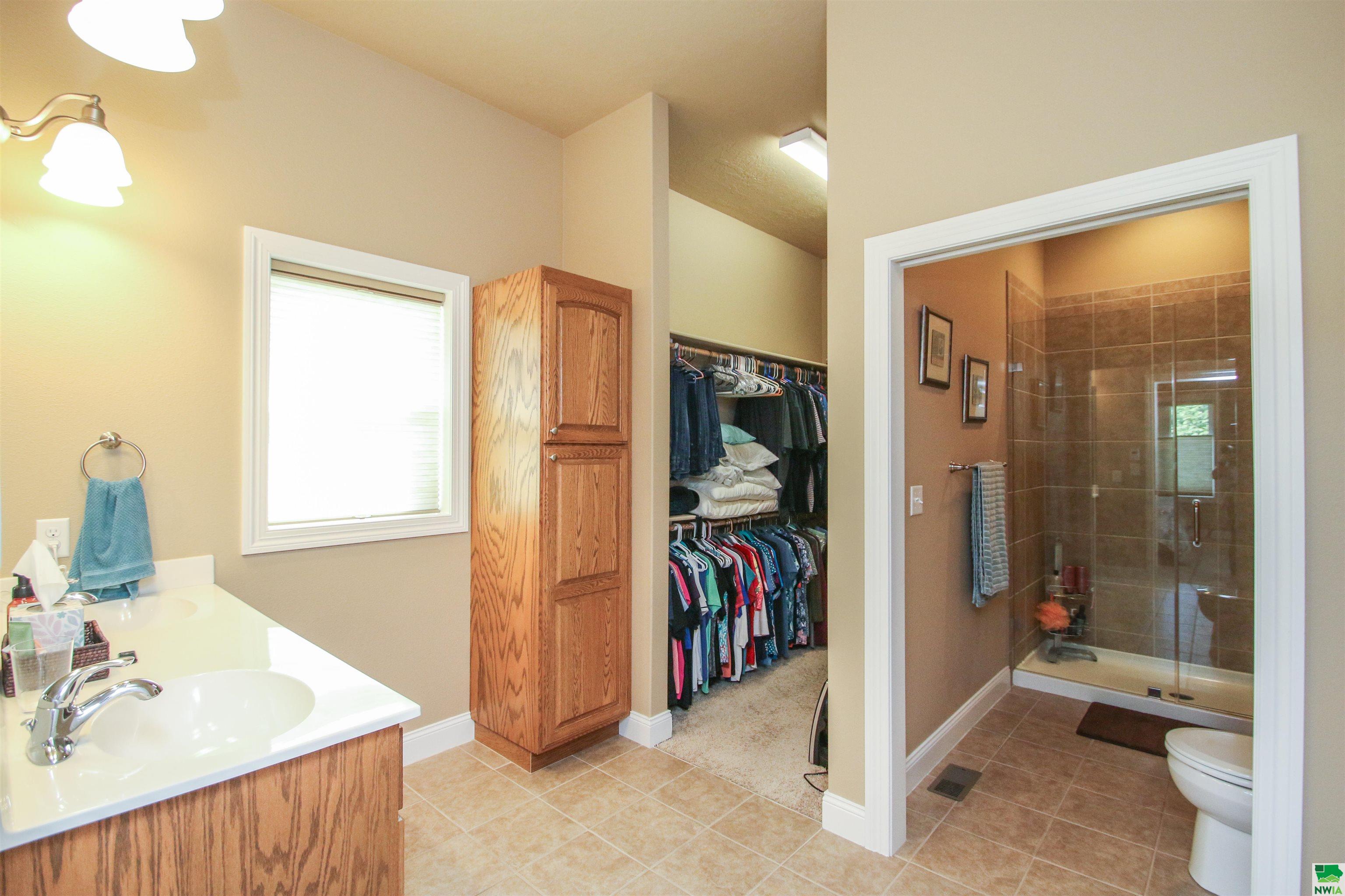 MLS #826132