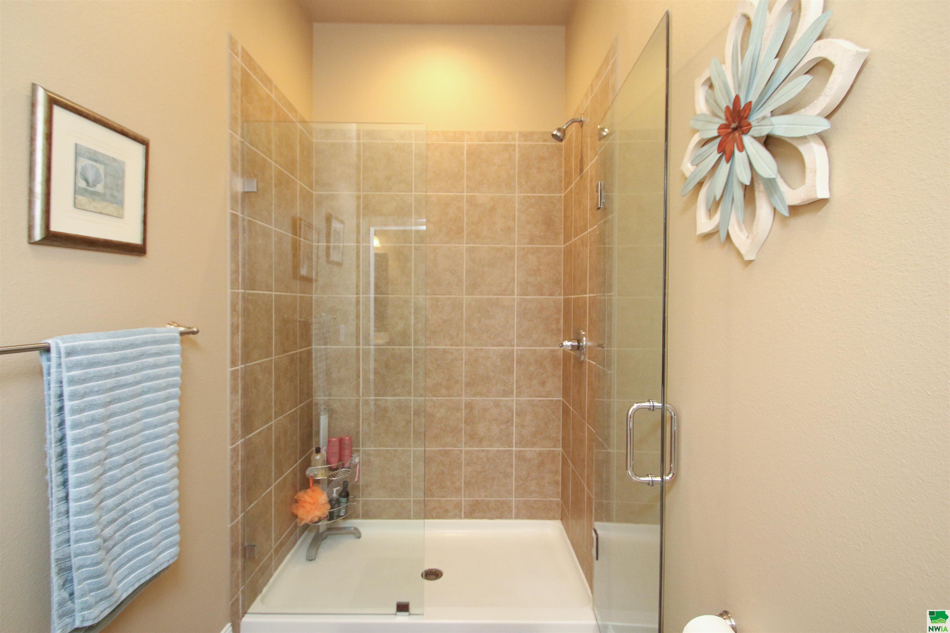 MLS #826132