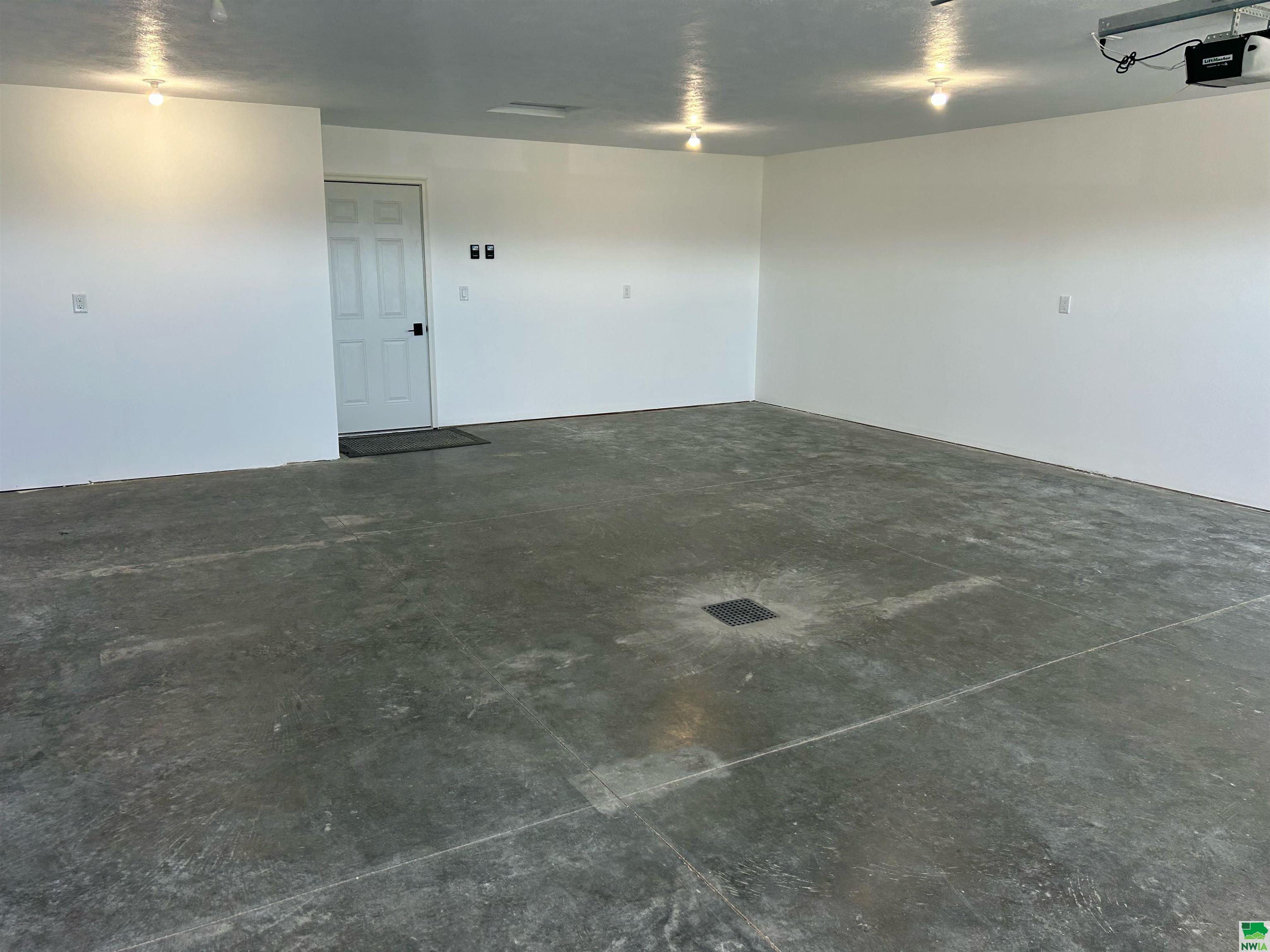 MLS #826140