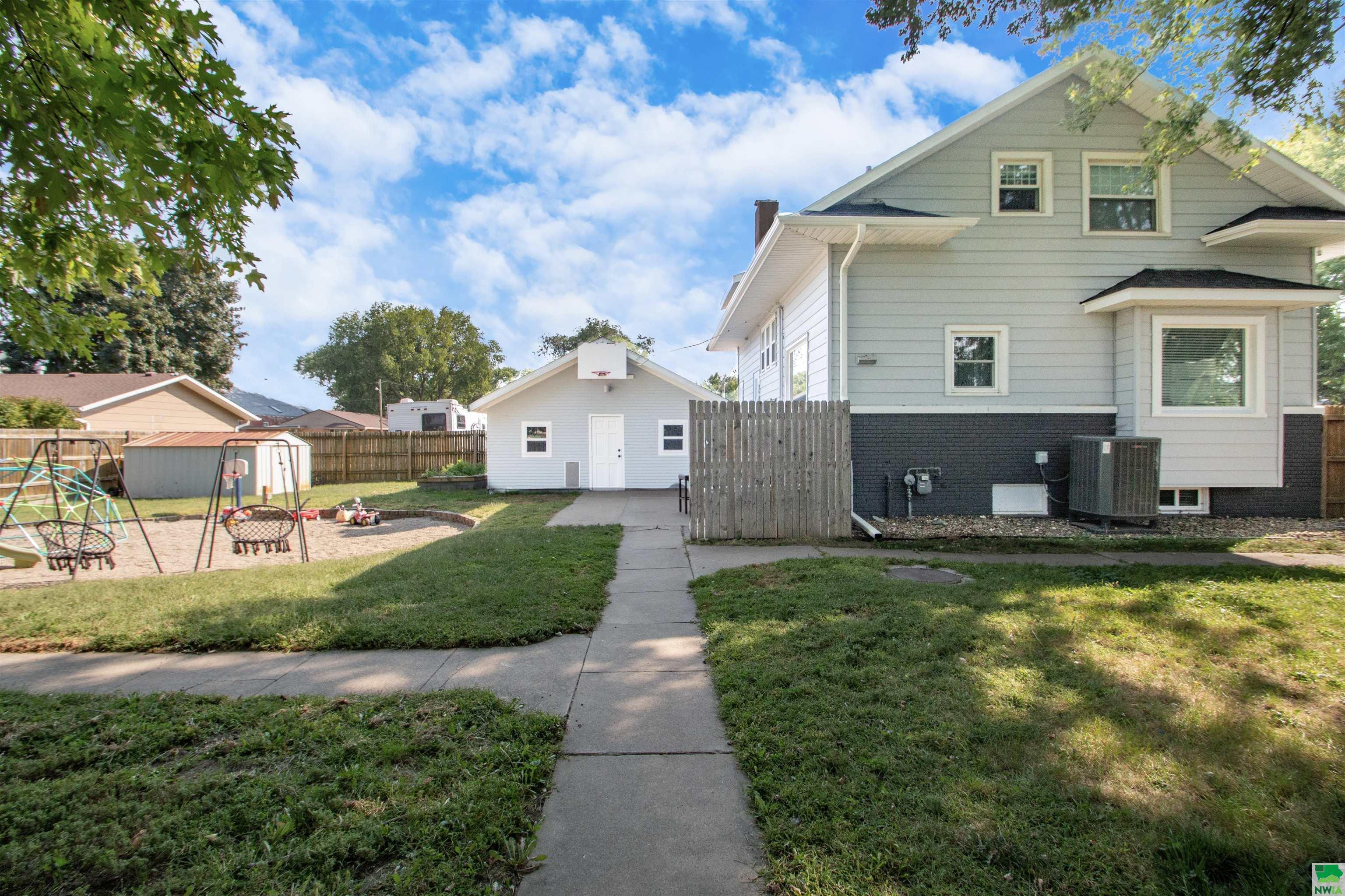 MLS #826160