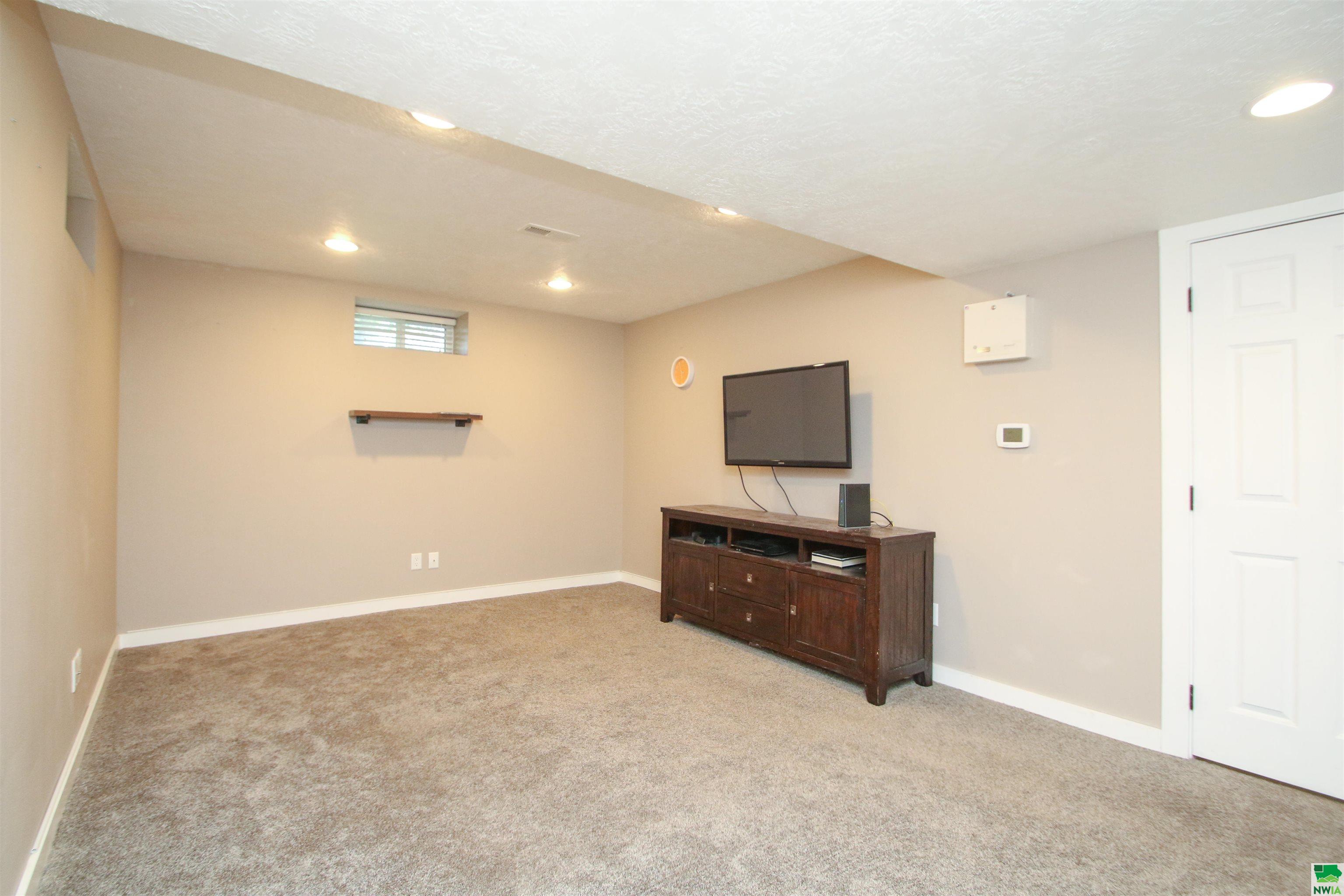 MLS #826160