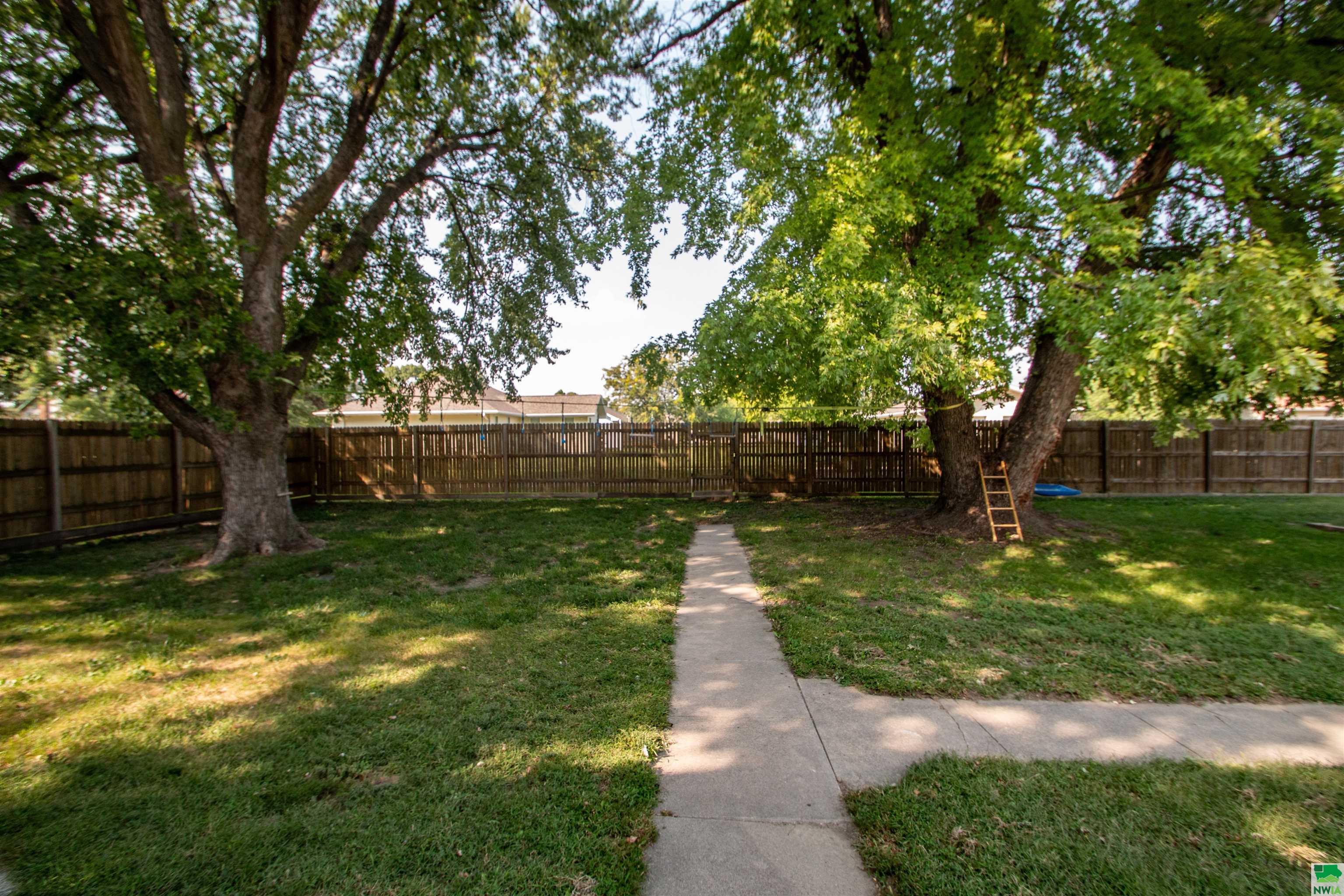 MLS #826160