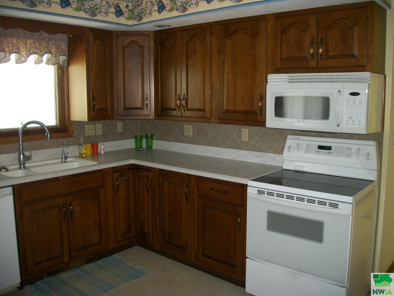 MLS #826161