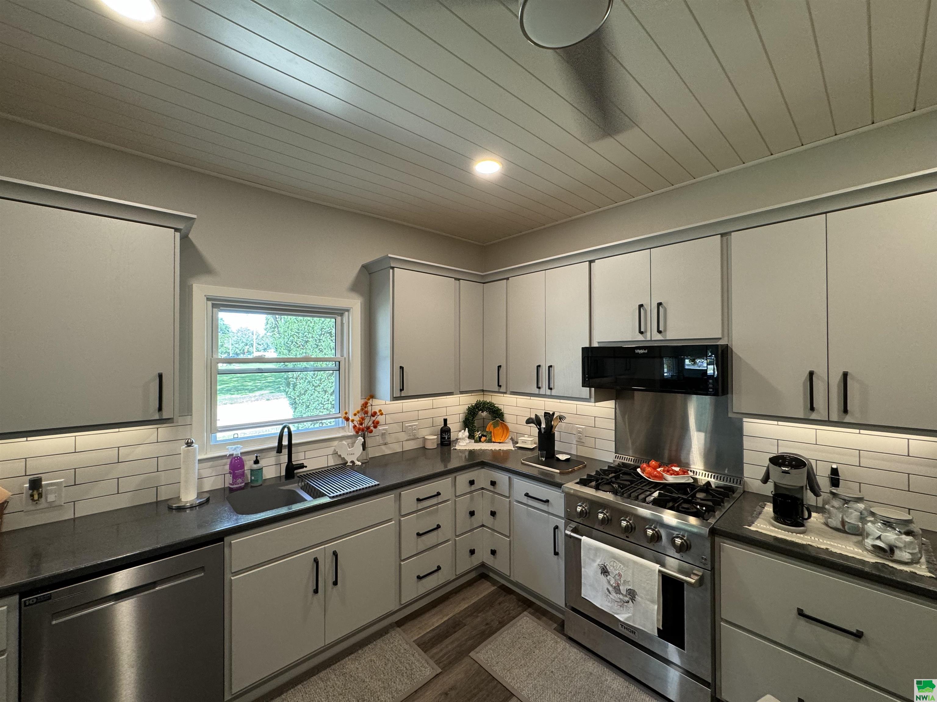 MLS #826197