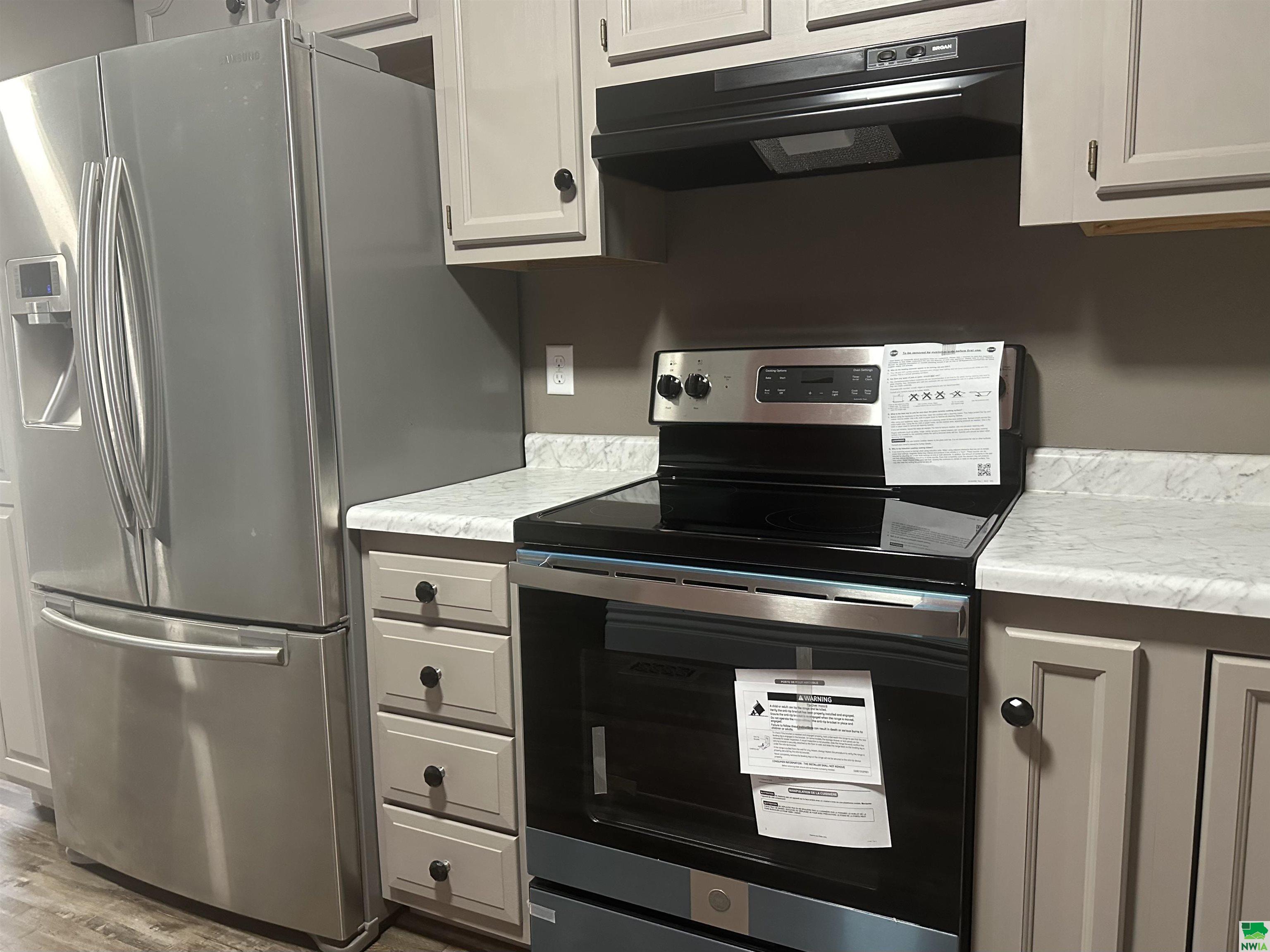 MLS #826221