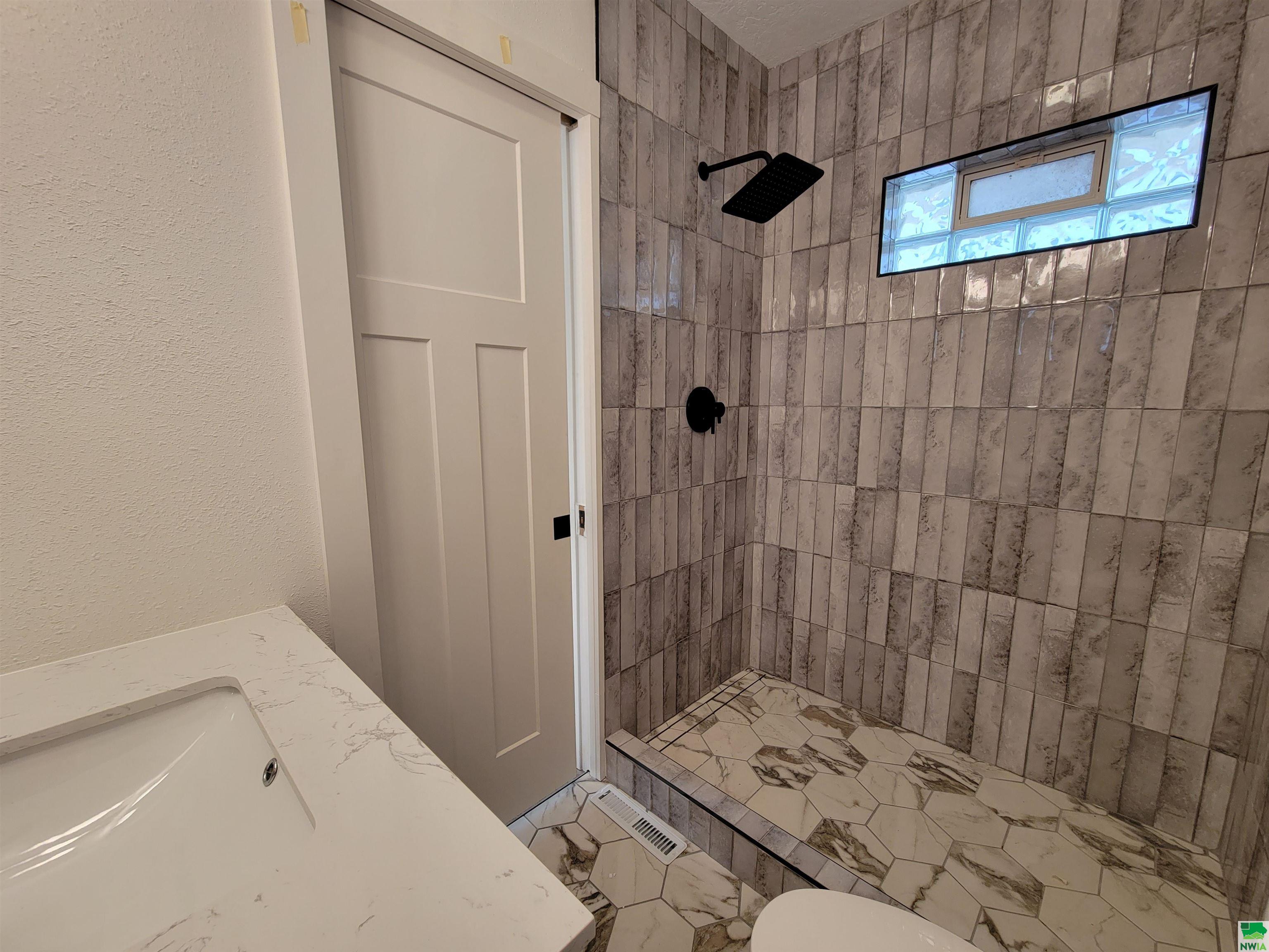 MLS #826244