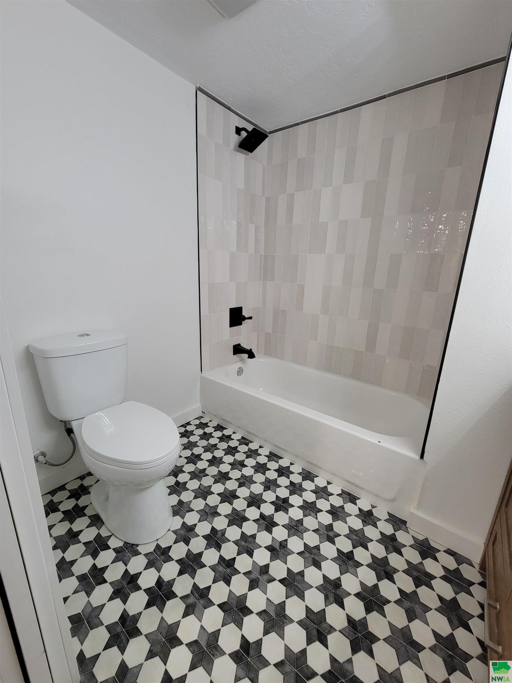 MLS #826244