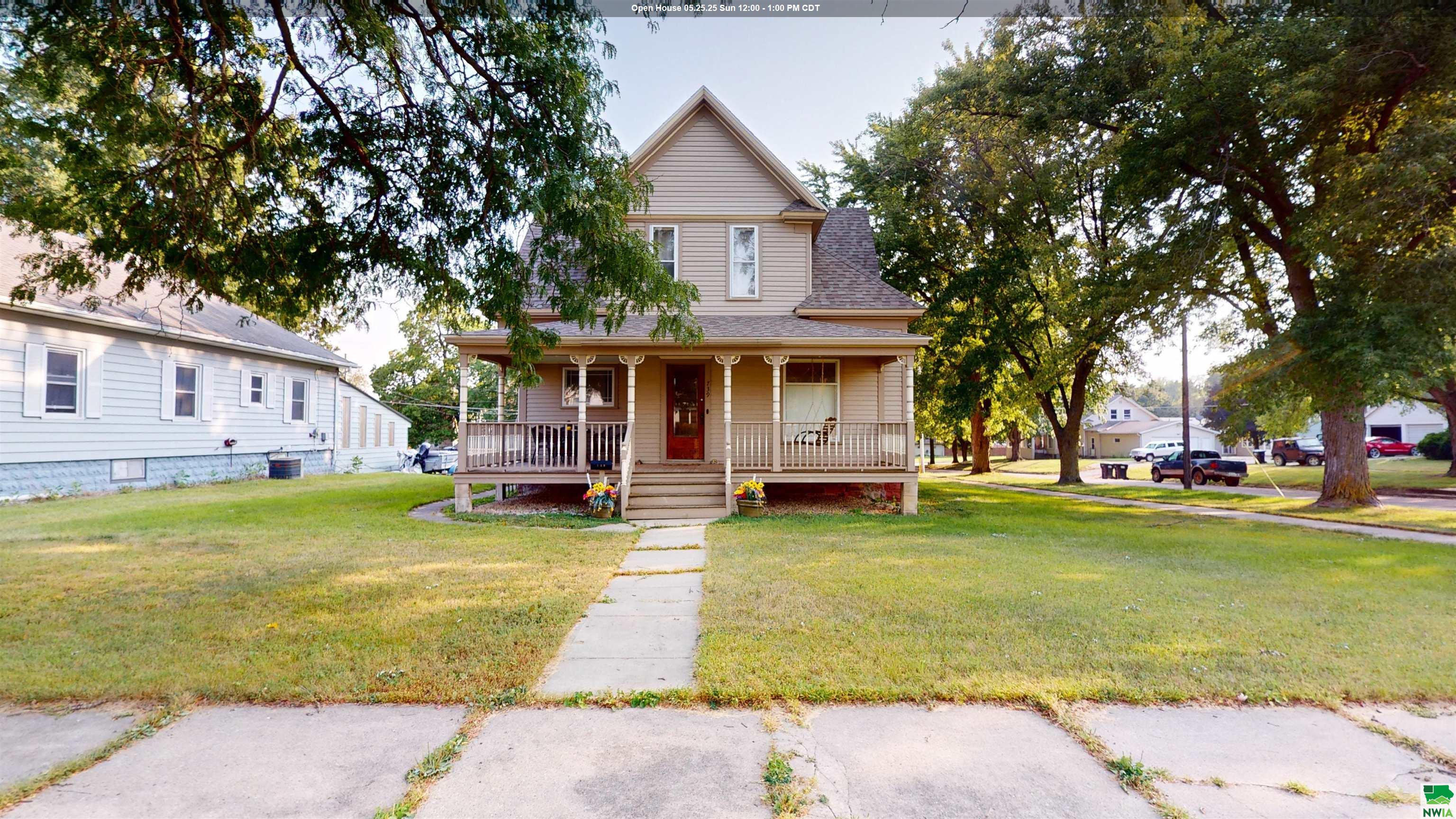 739 CHERRY ST W, Cherokee, IA 51012 