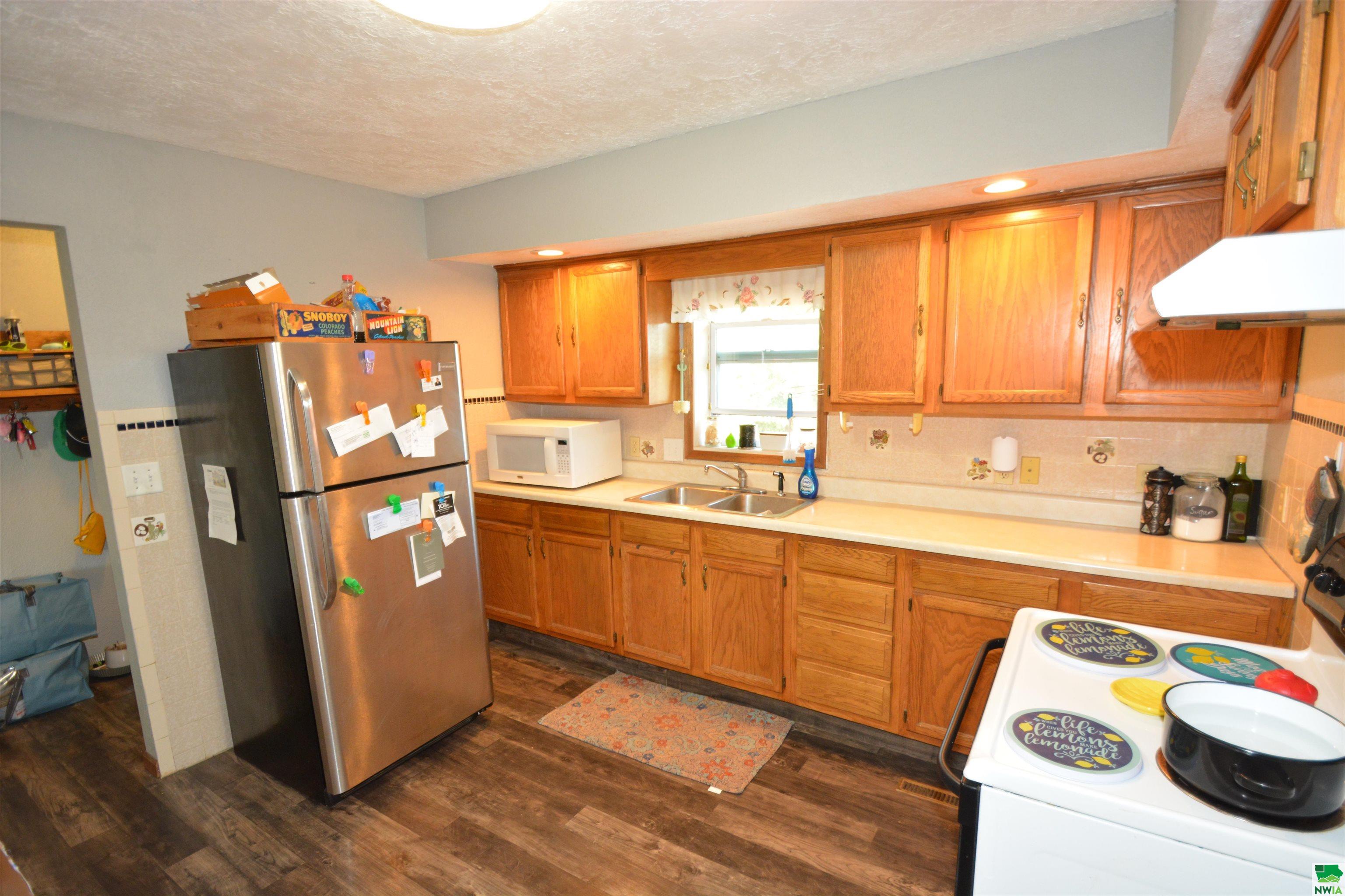 MLS #826300