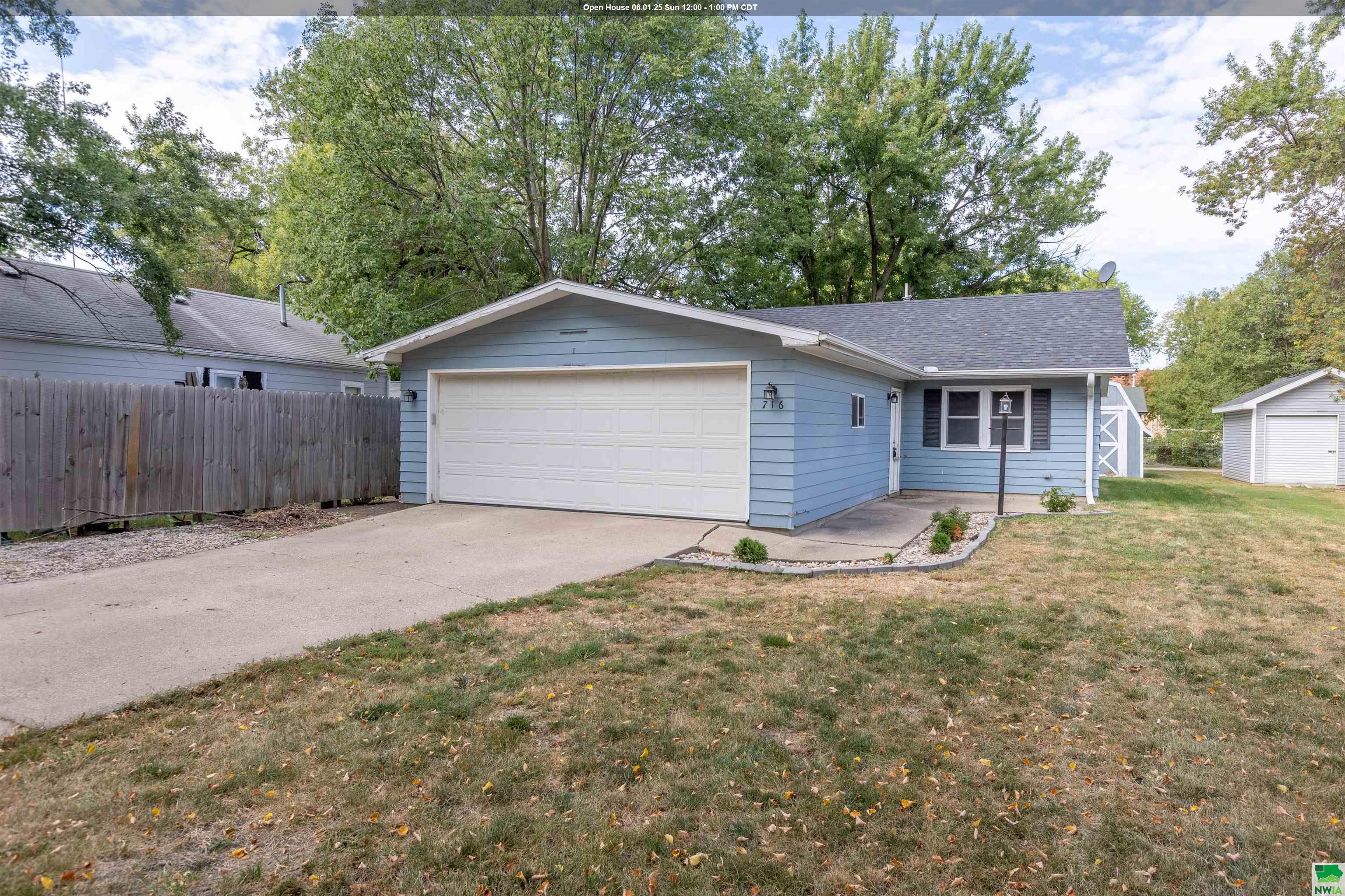 716 14th St, Onawa, IA 51040 