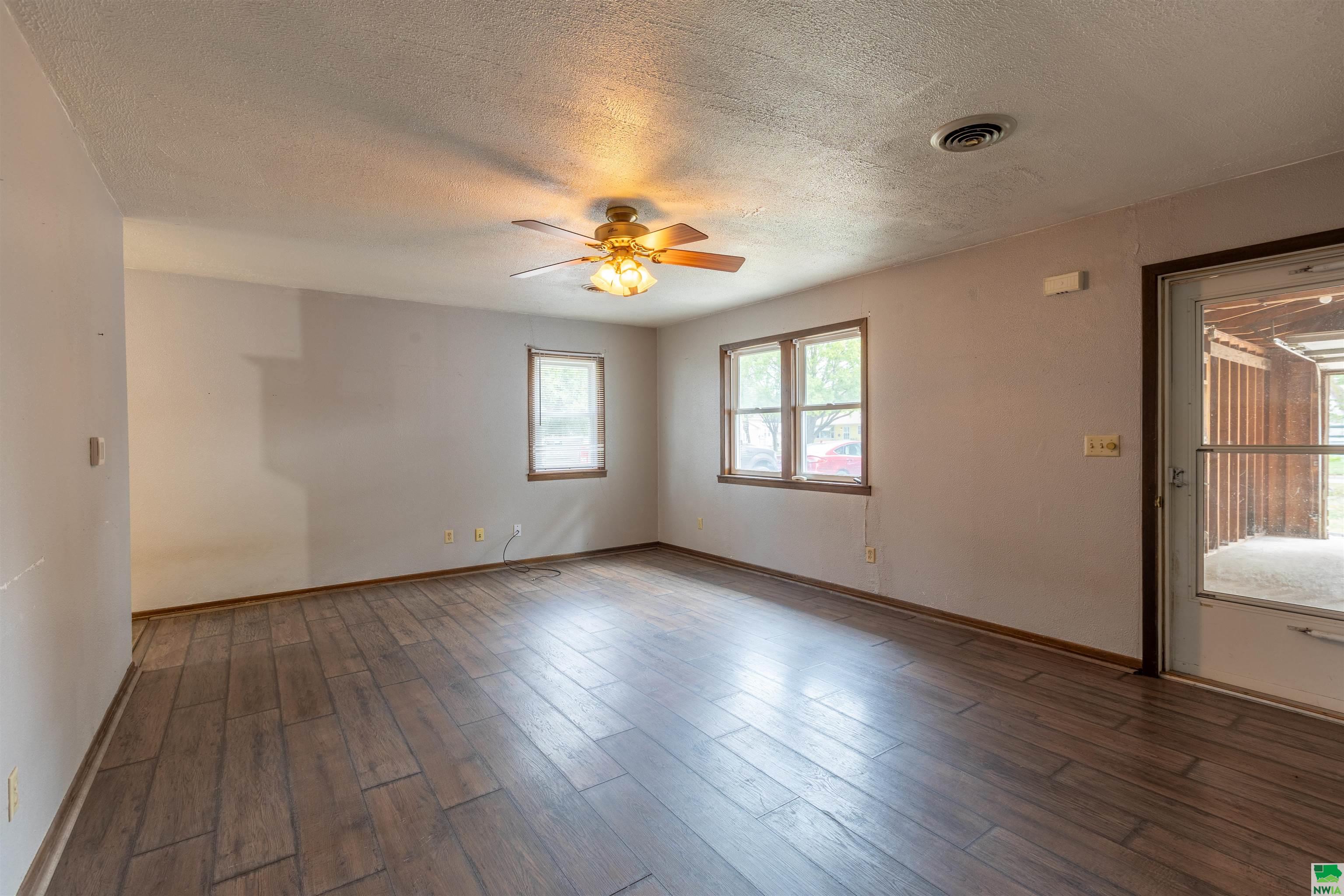 MLS #826302