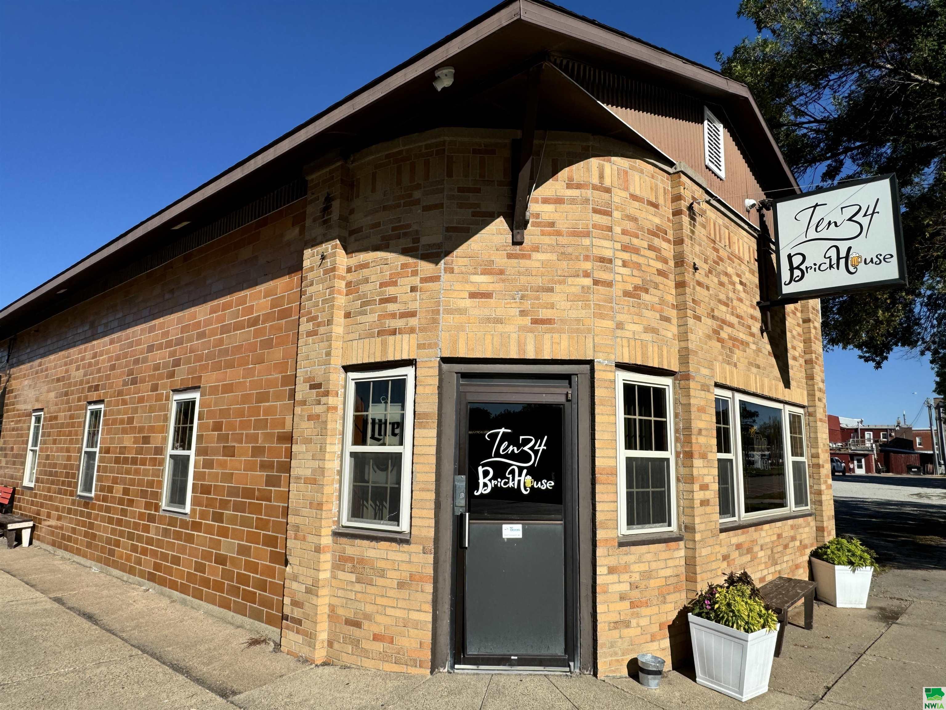 1034 8th Street, Onawa, IA 51040 