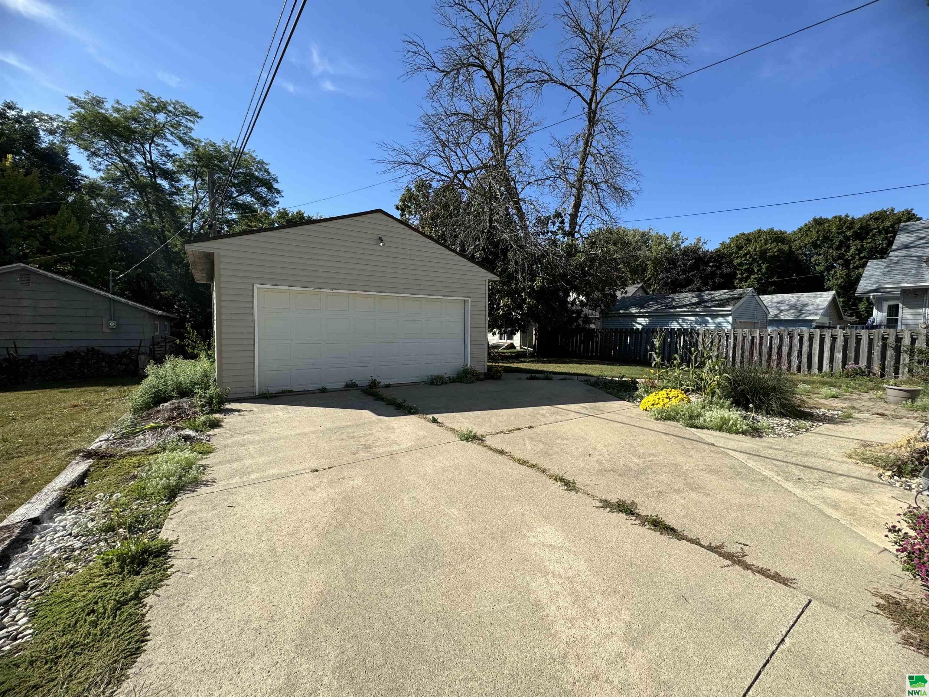 MLS #826372