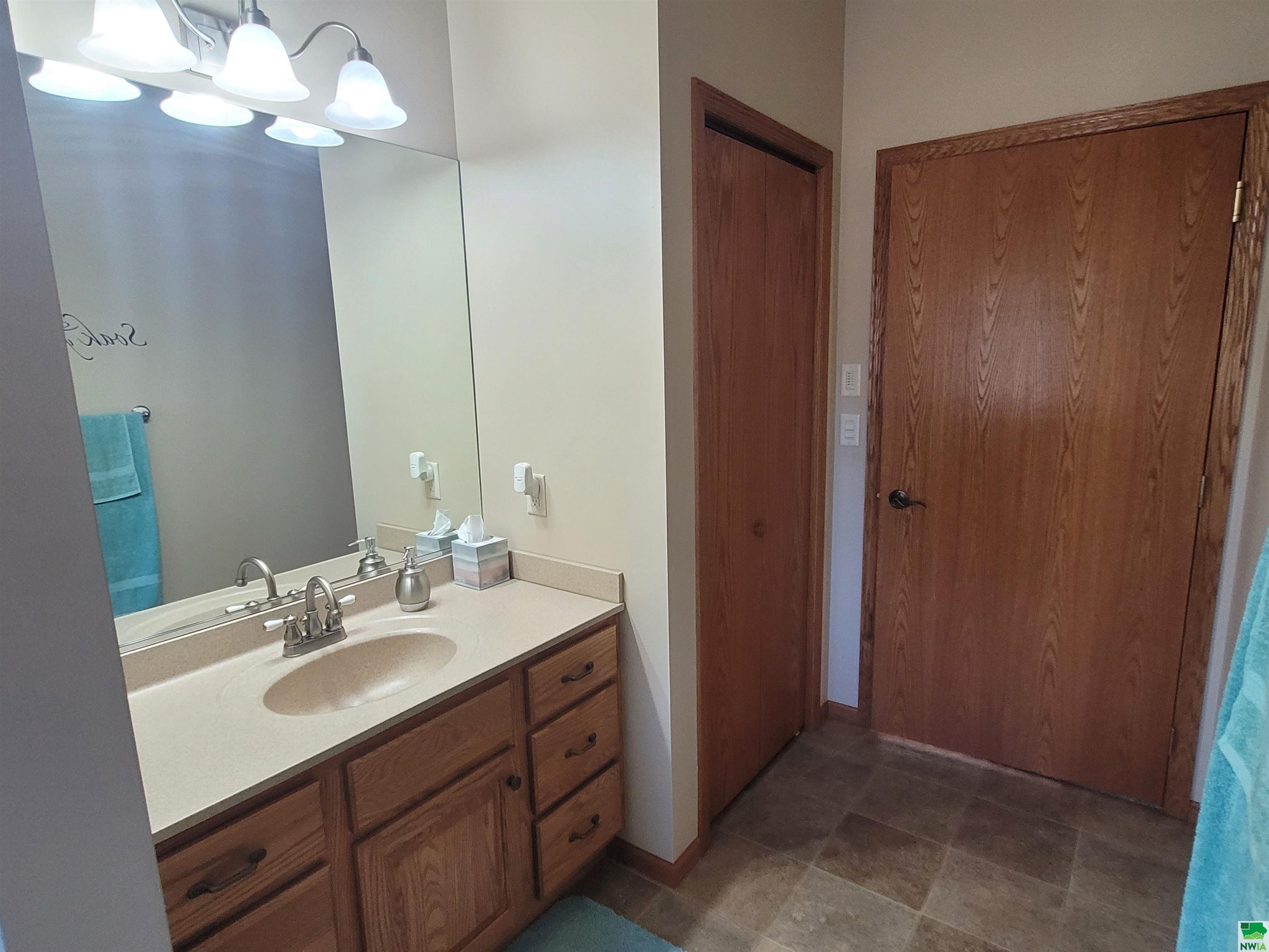 MLS #826385
