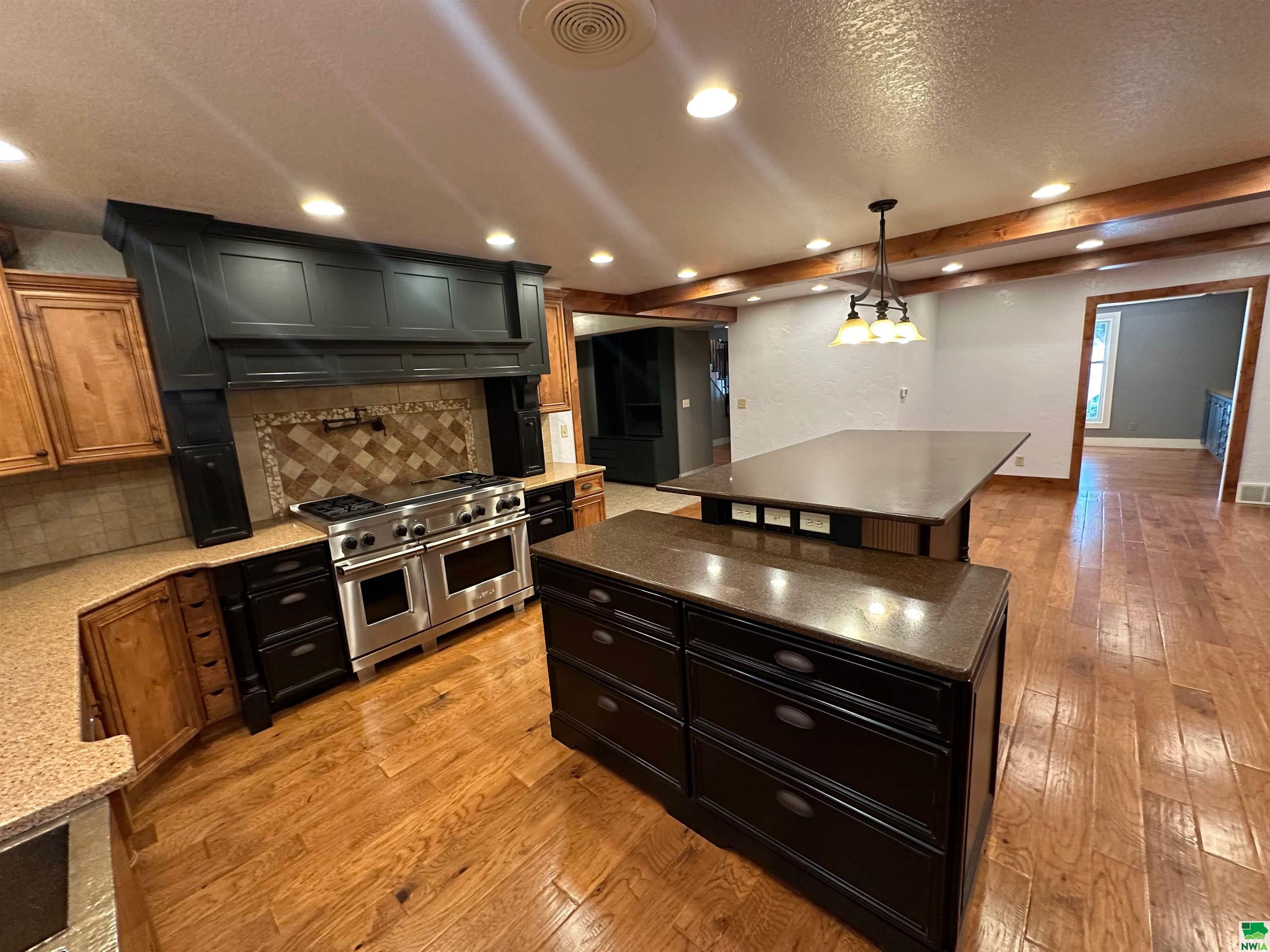 MLS #826430