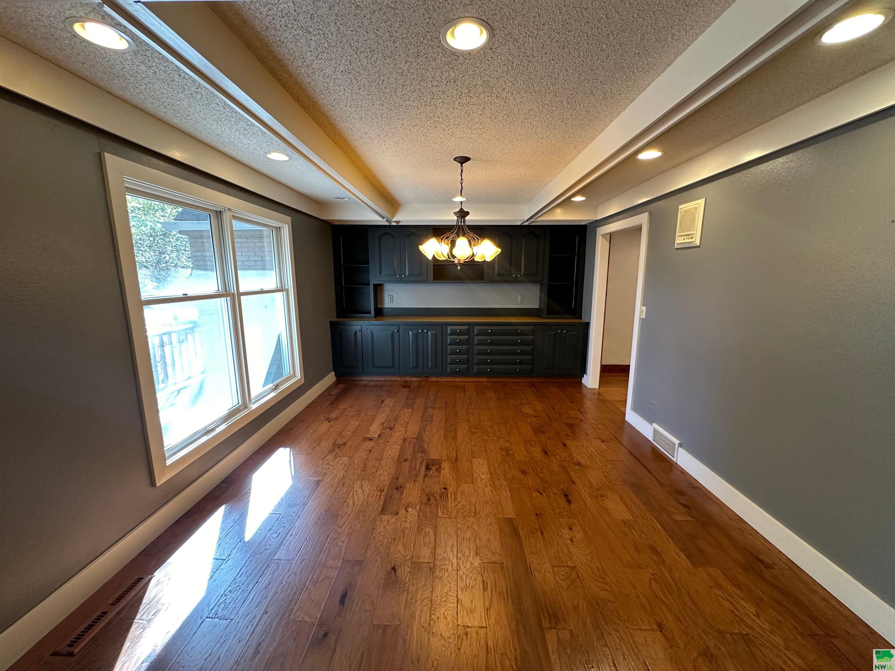 MLS #826430