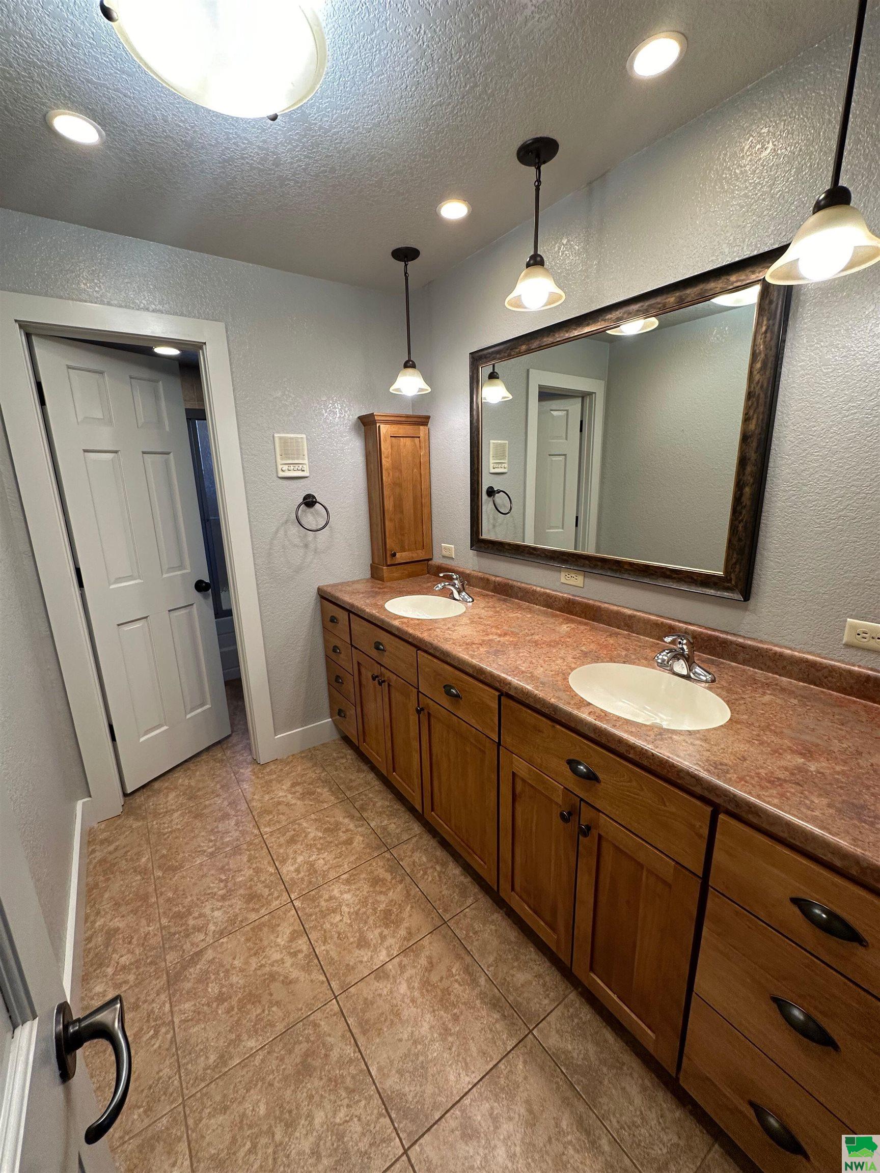 MLS #826430