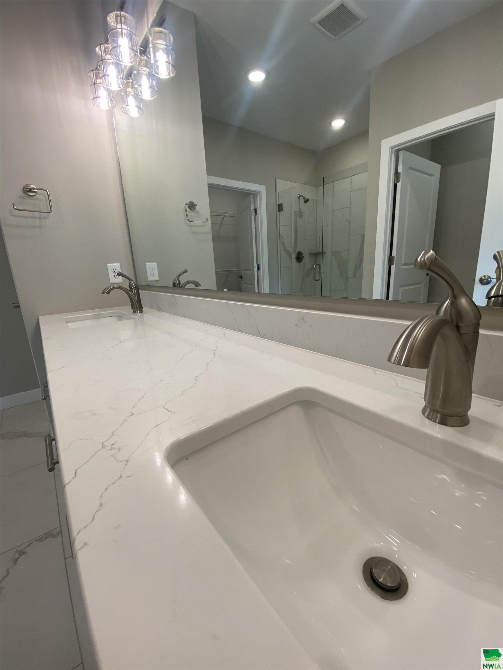 MLS #826456