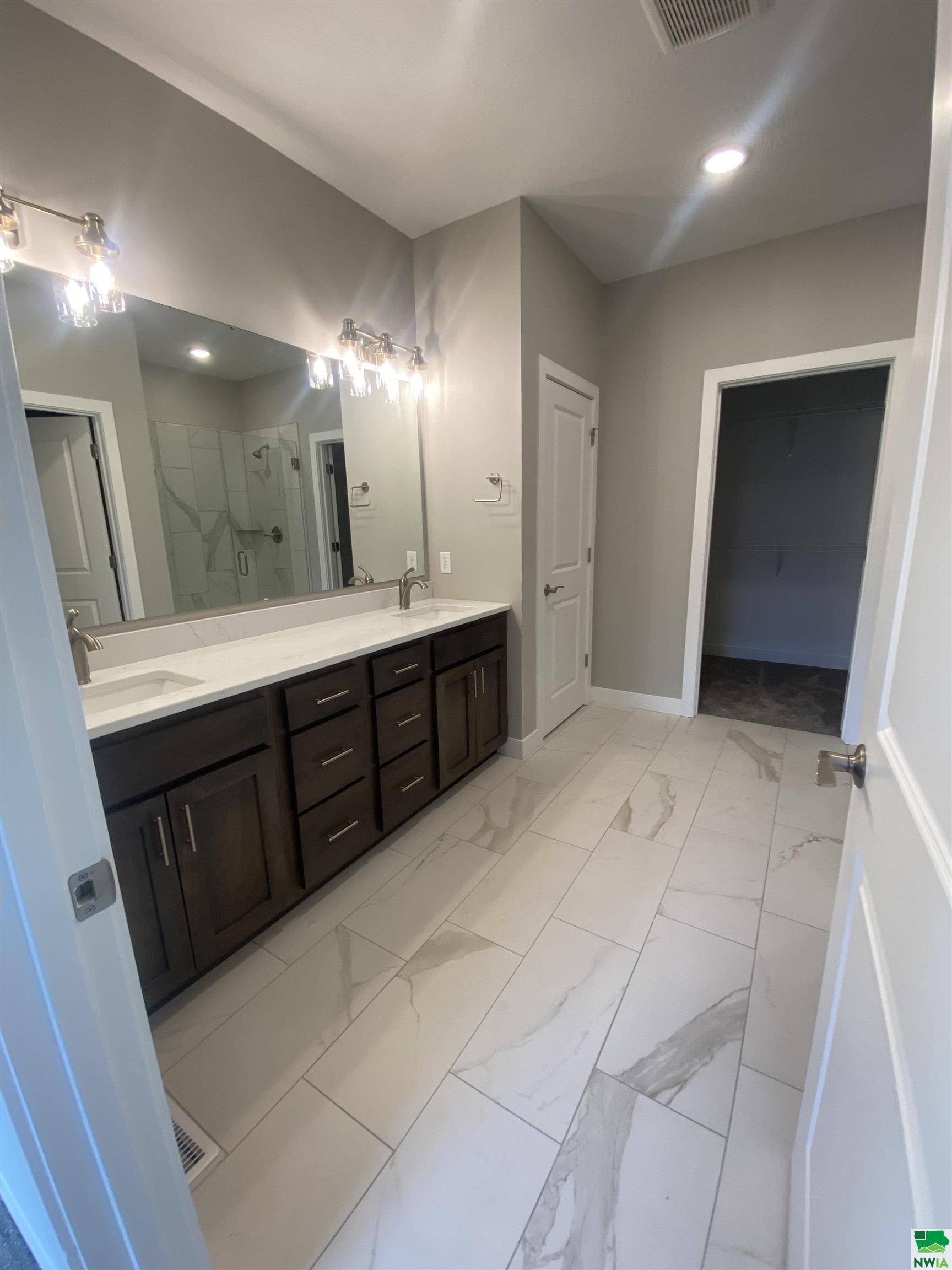 MLS #826471
