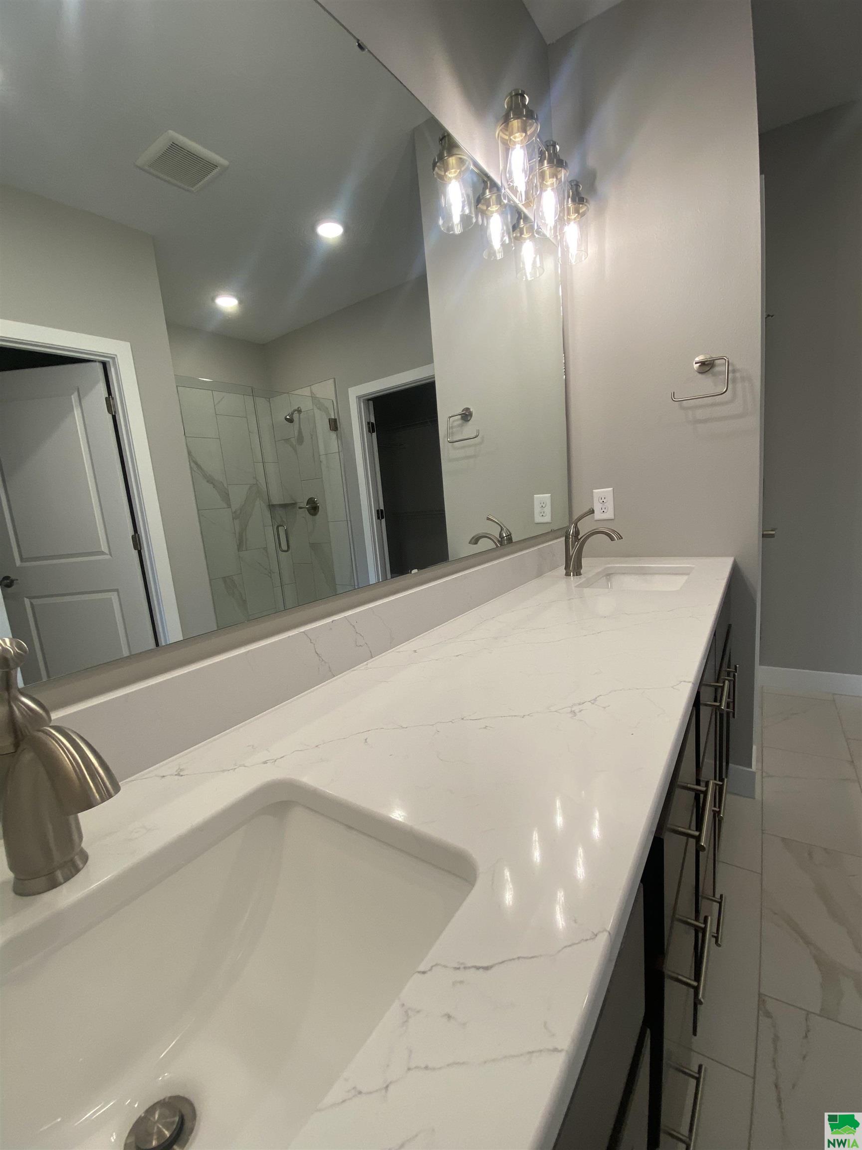 MLS #826471