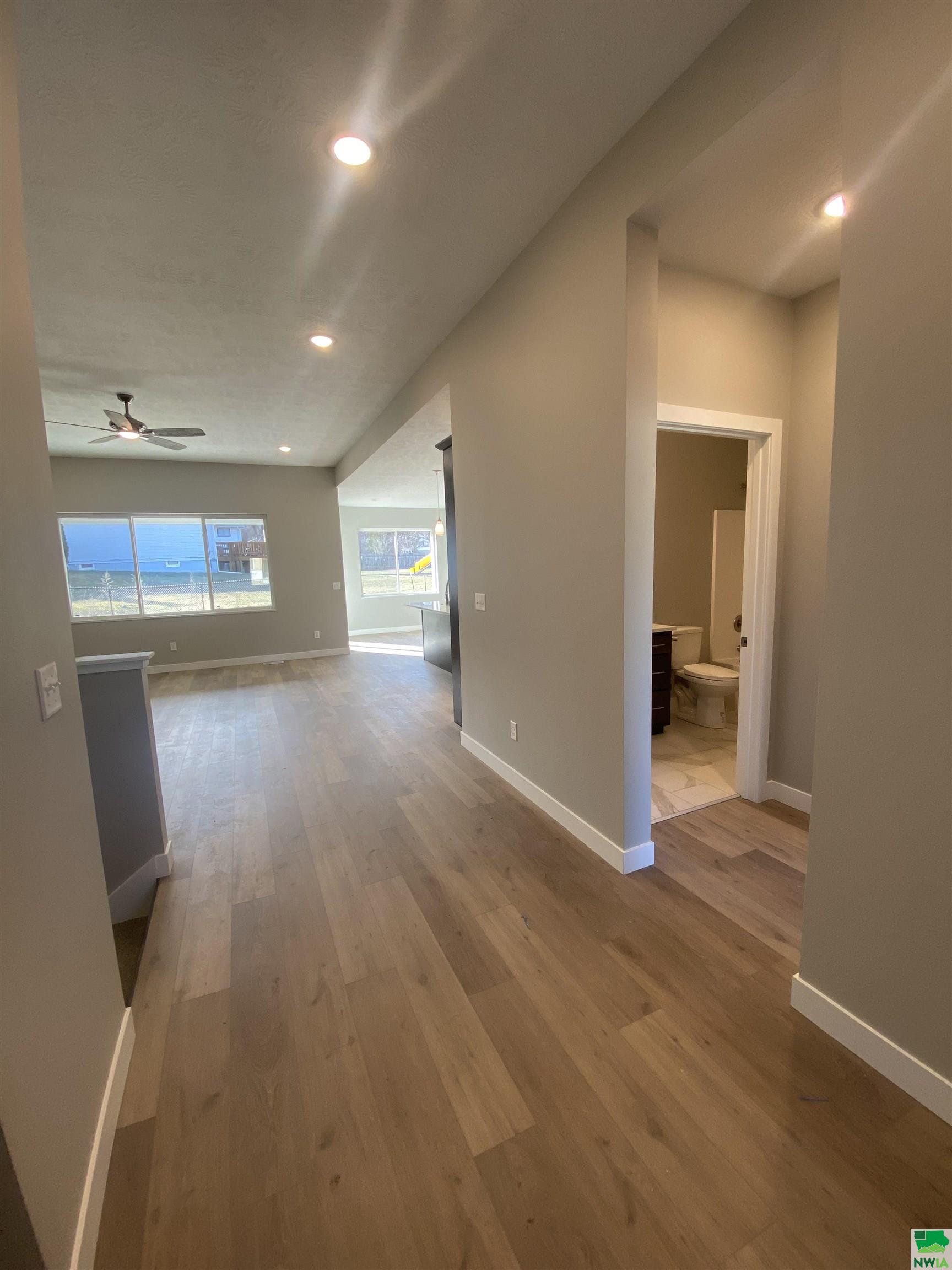 MLS #826471