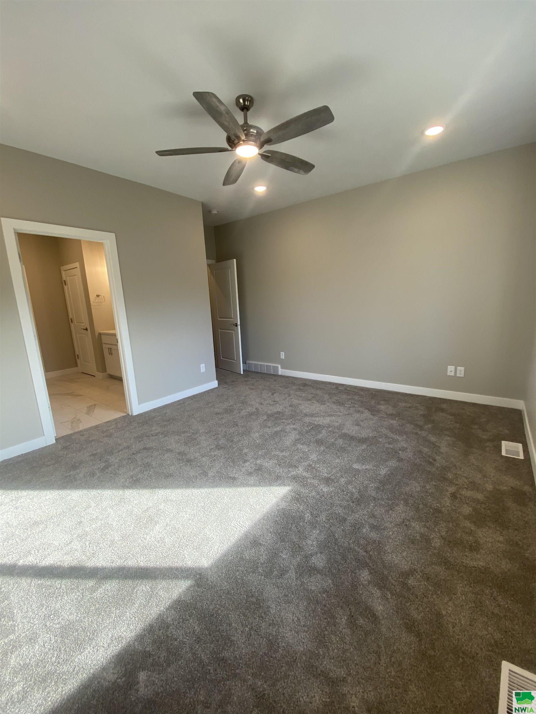 MLS #826471