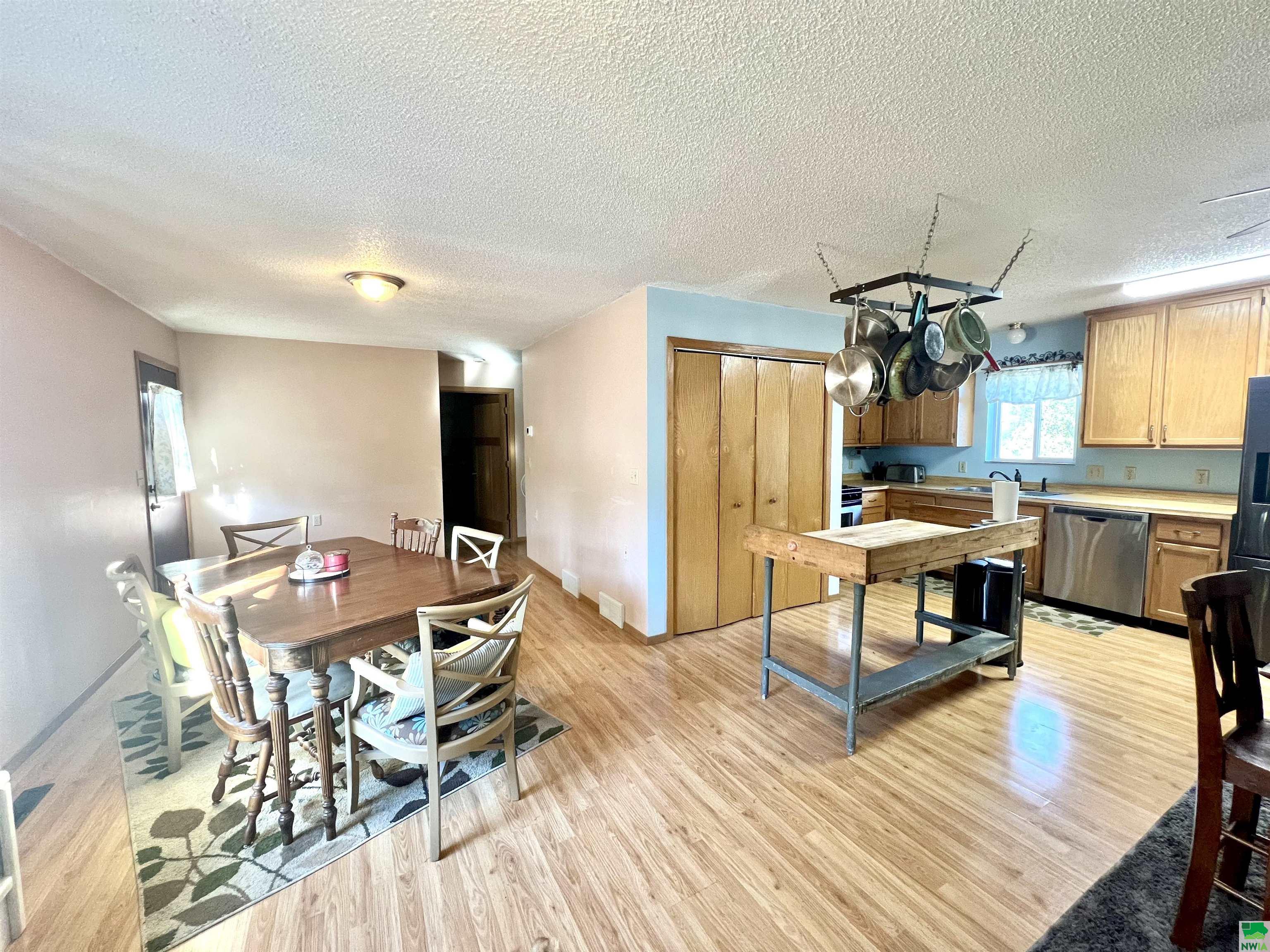 MLS #826492