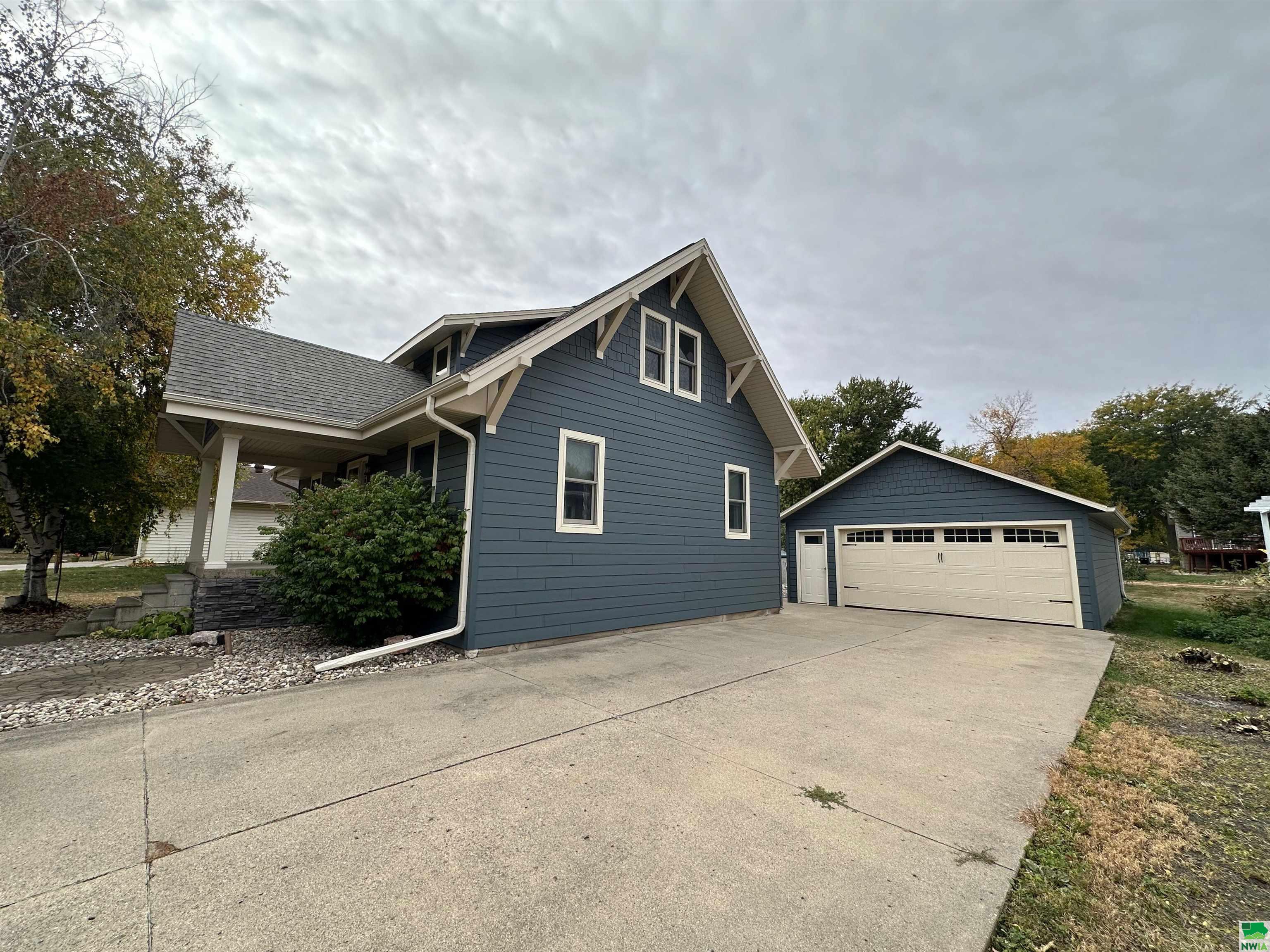 MLS #826561