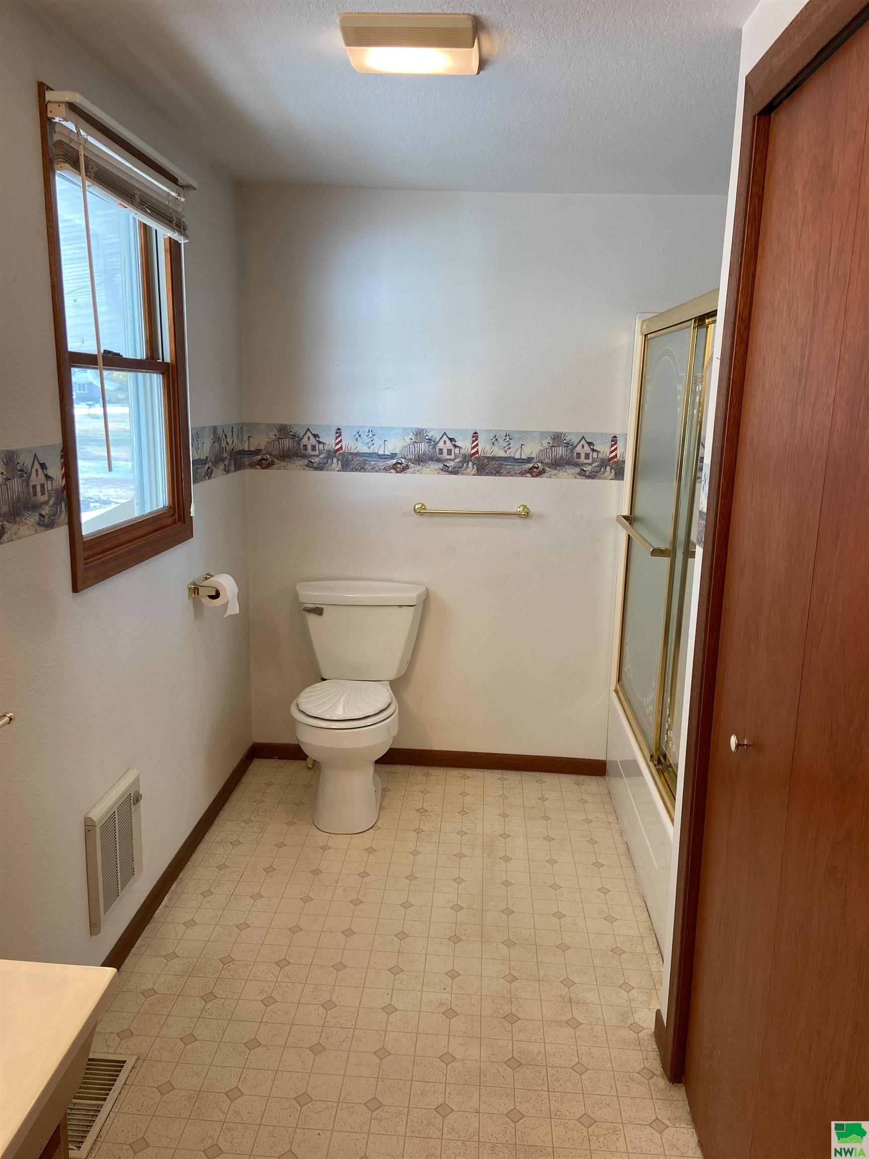 MLS #826618
