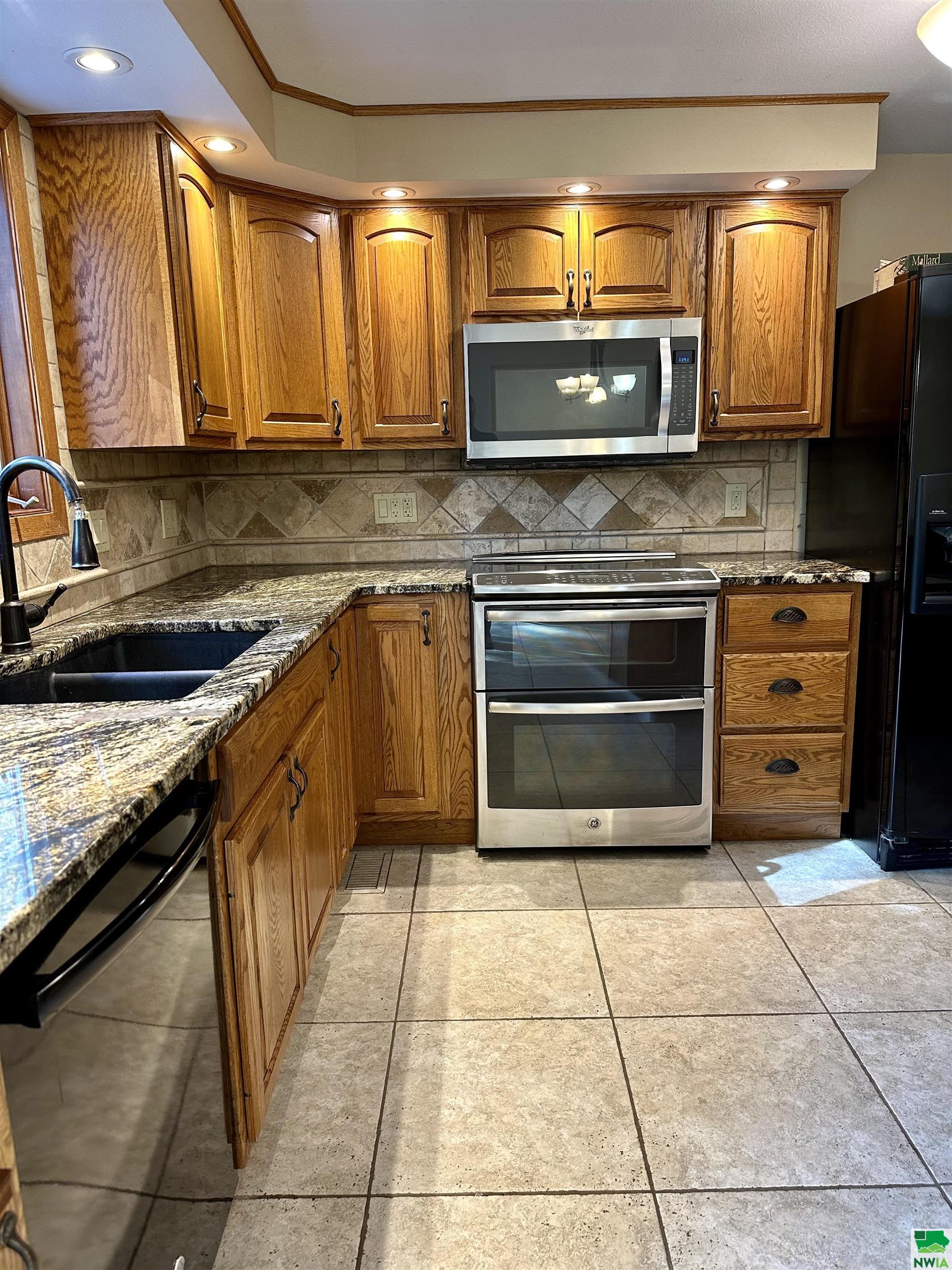 MLS #826664