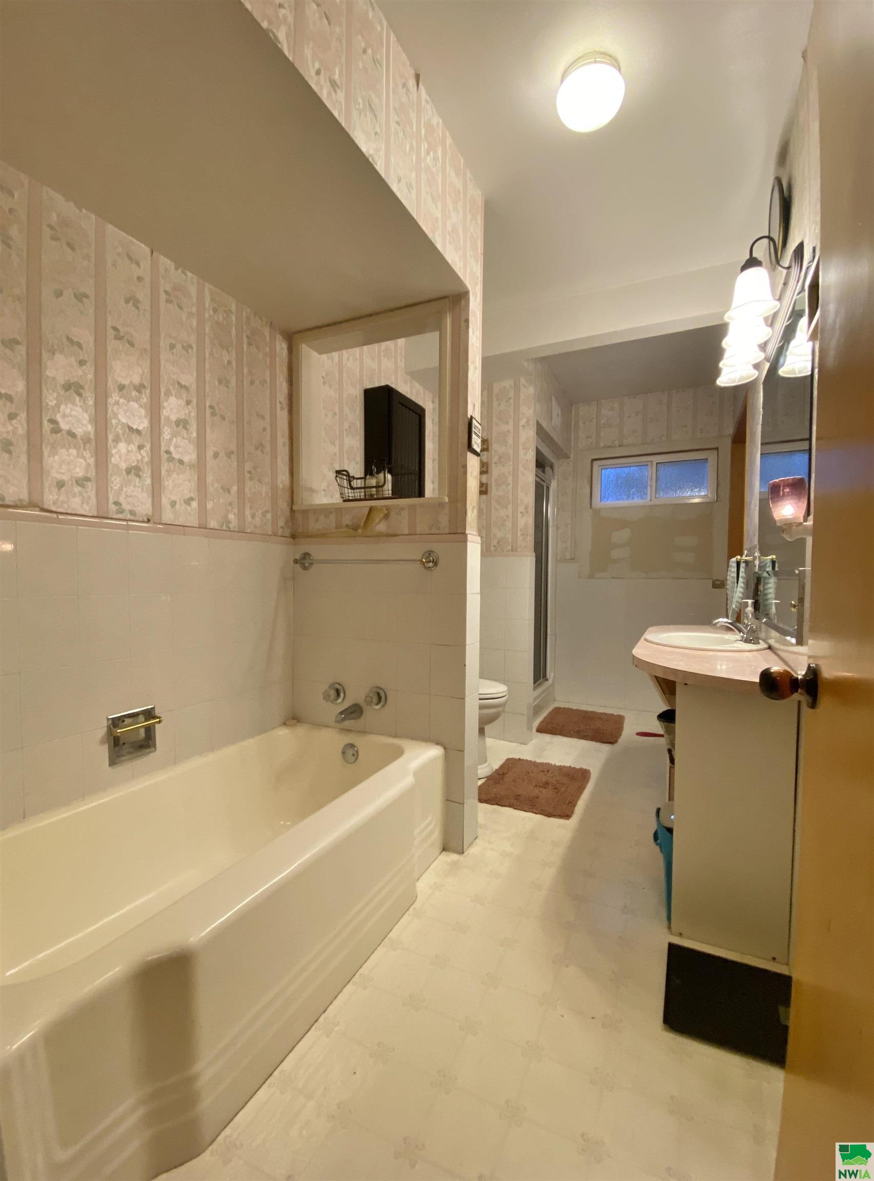 MLS #826684