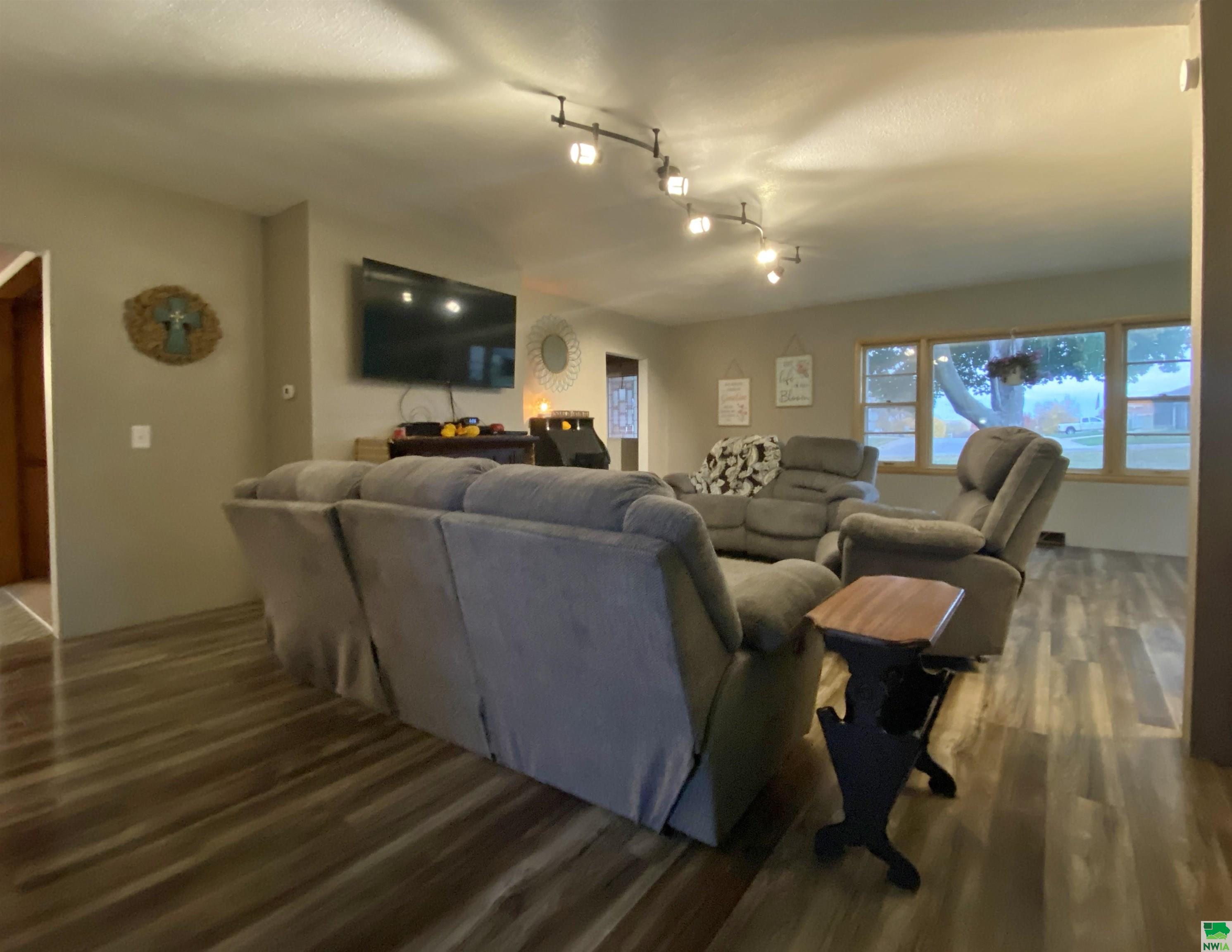 MLS #826684