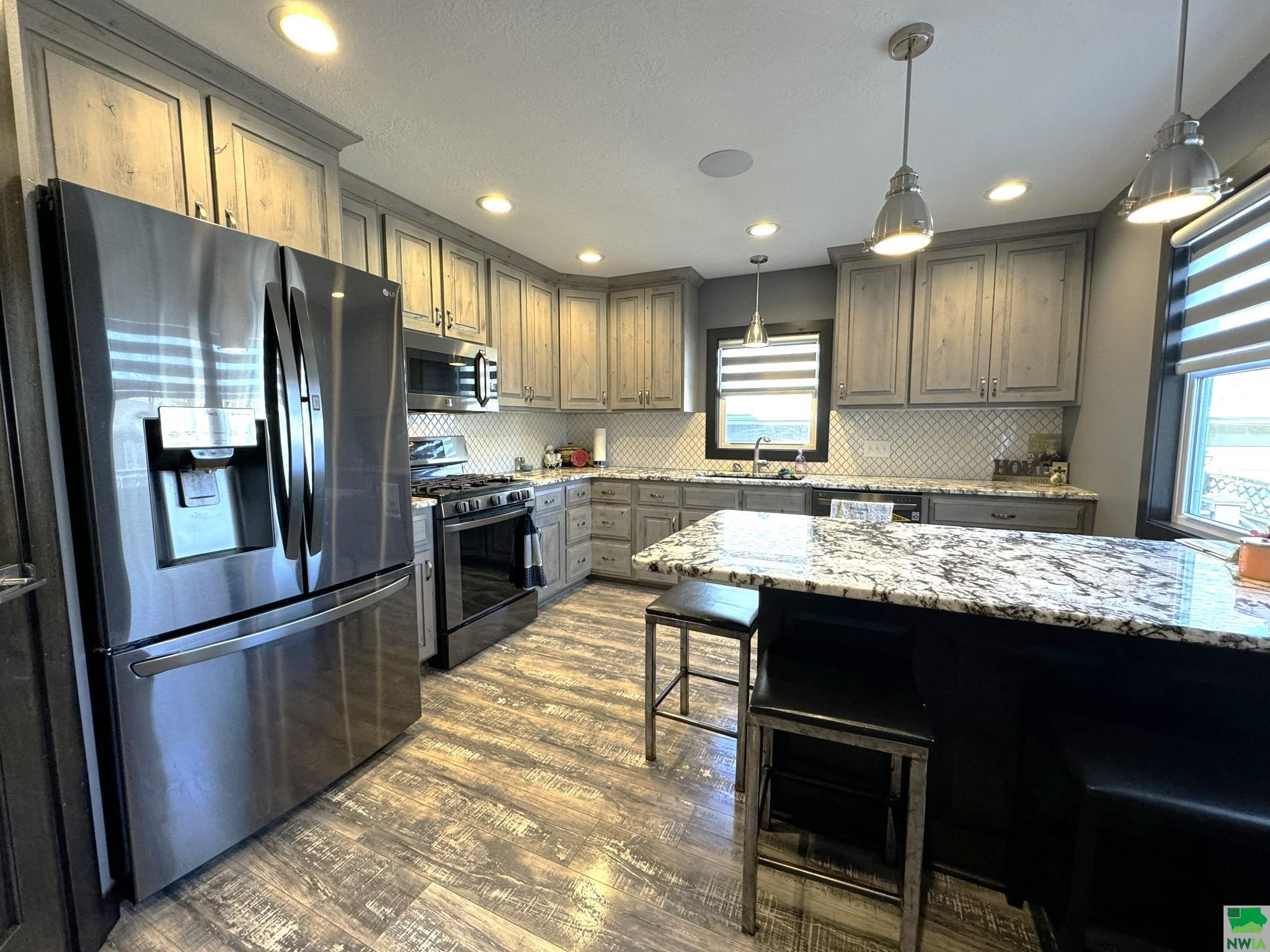 MLS #826686