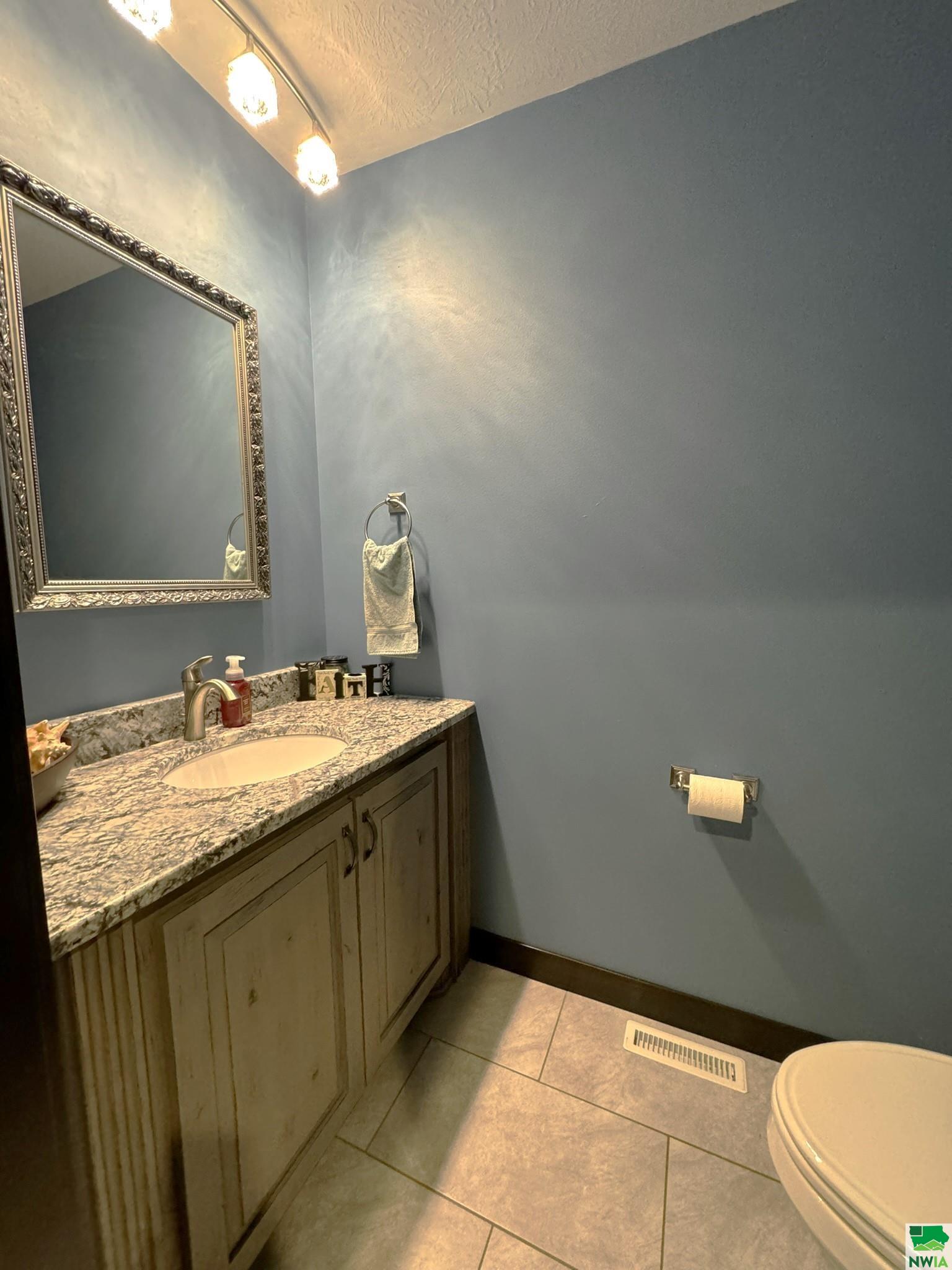 MLS #826686