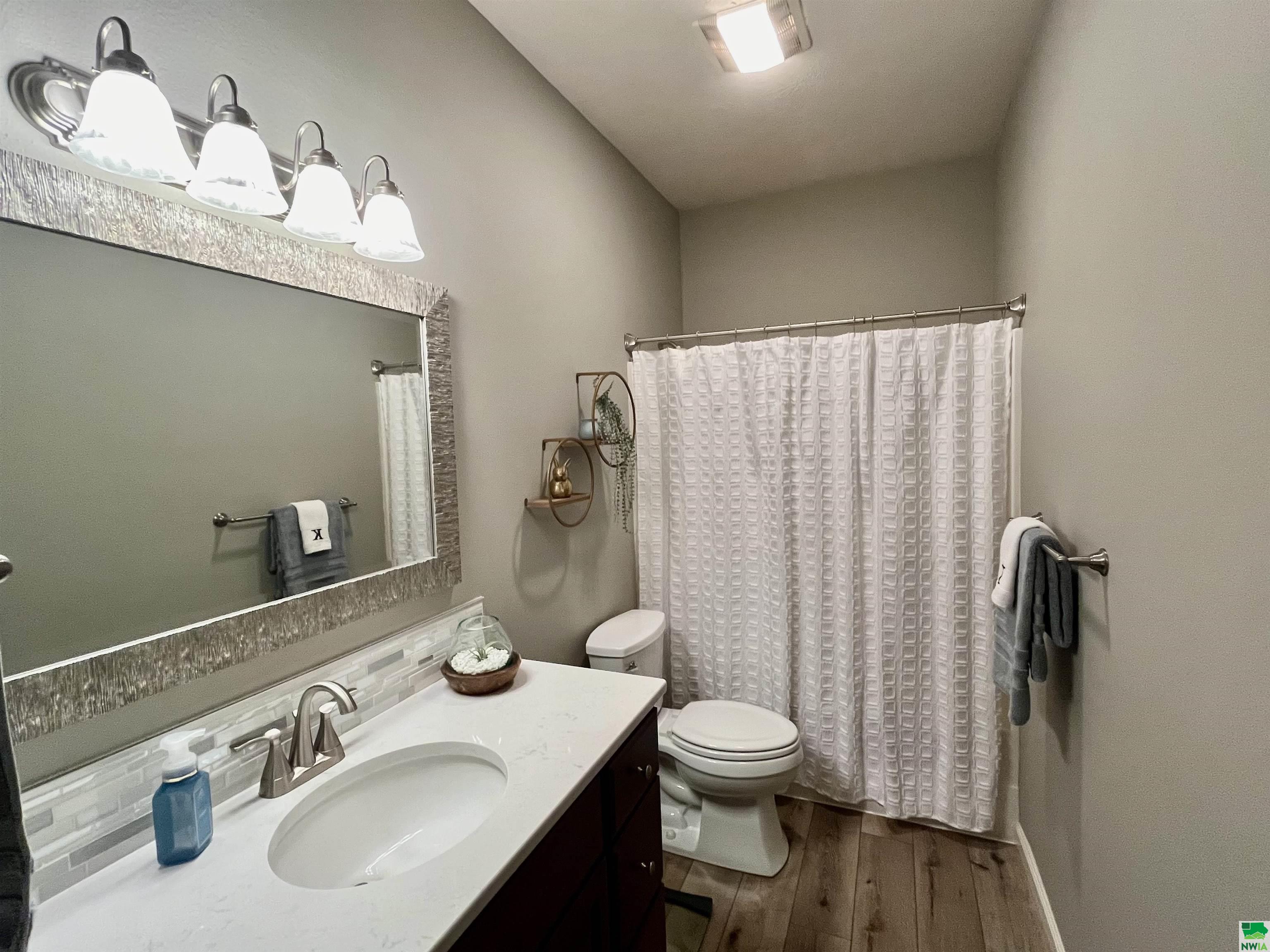 MLS #826689