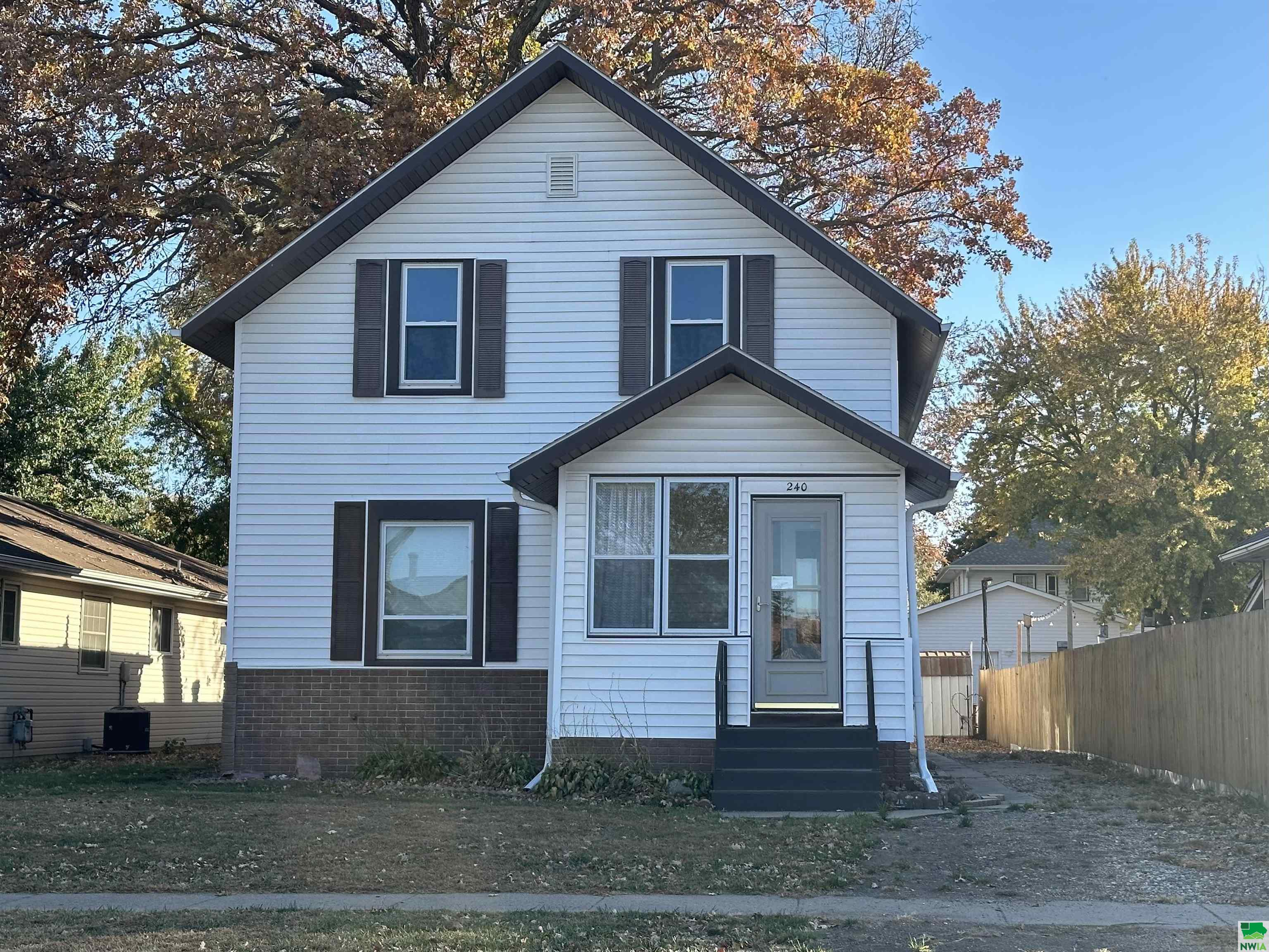 MLS #826694