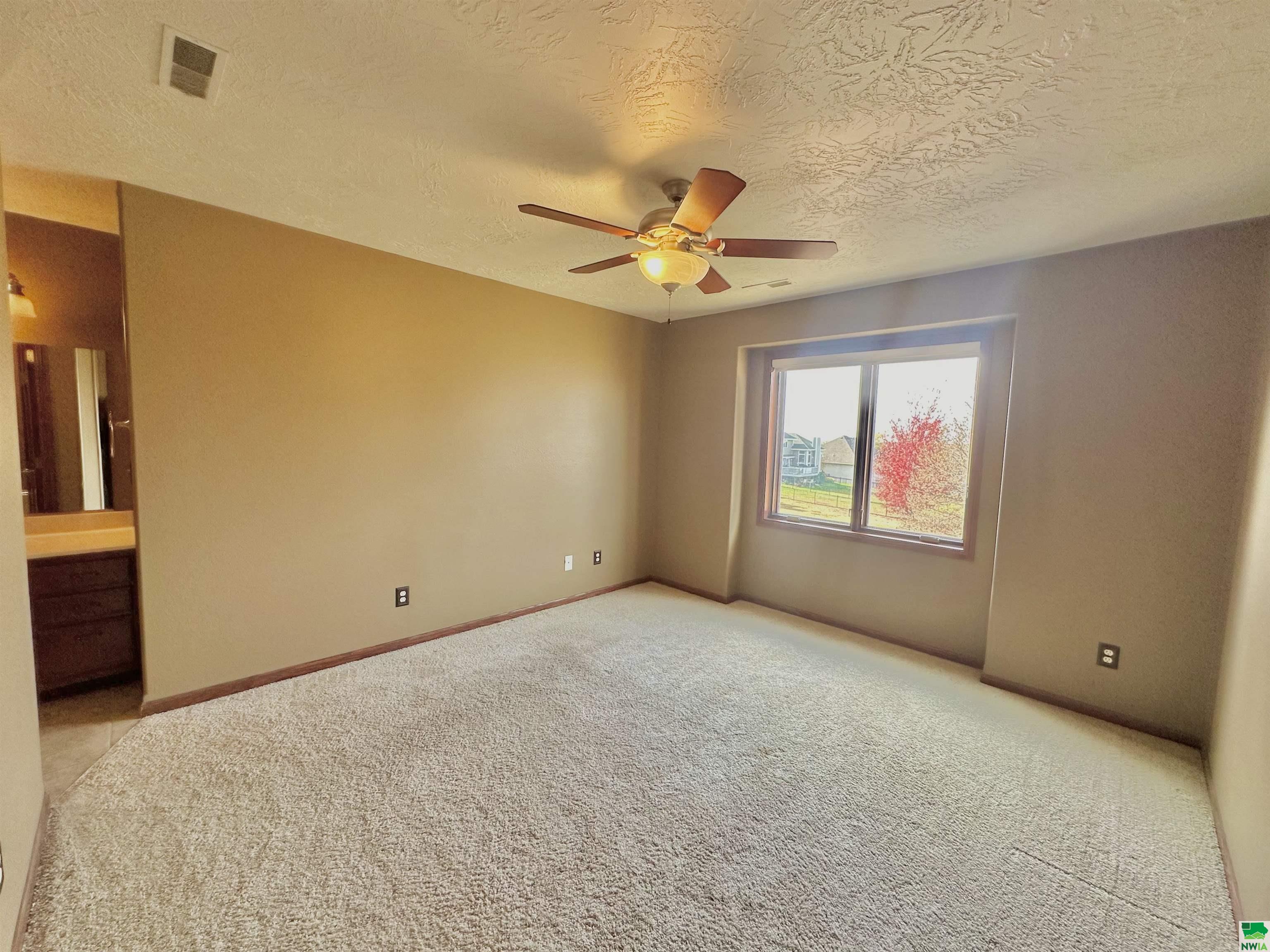 MLS #826744